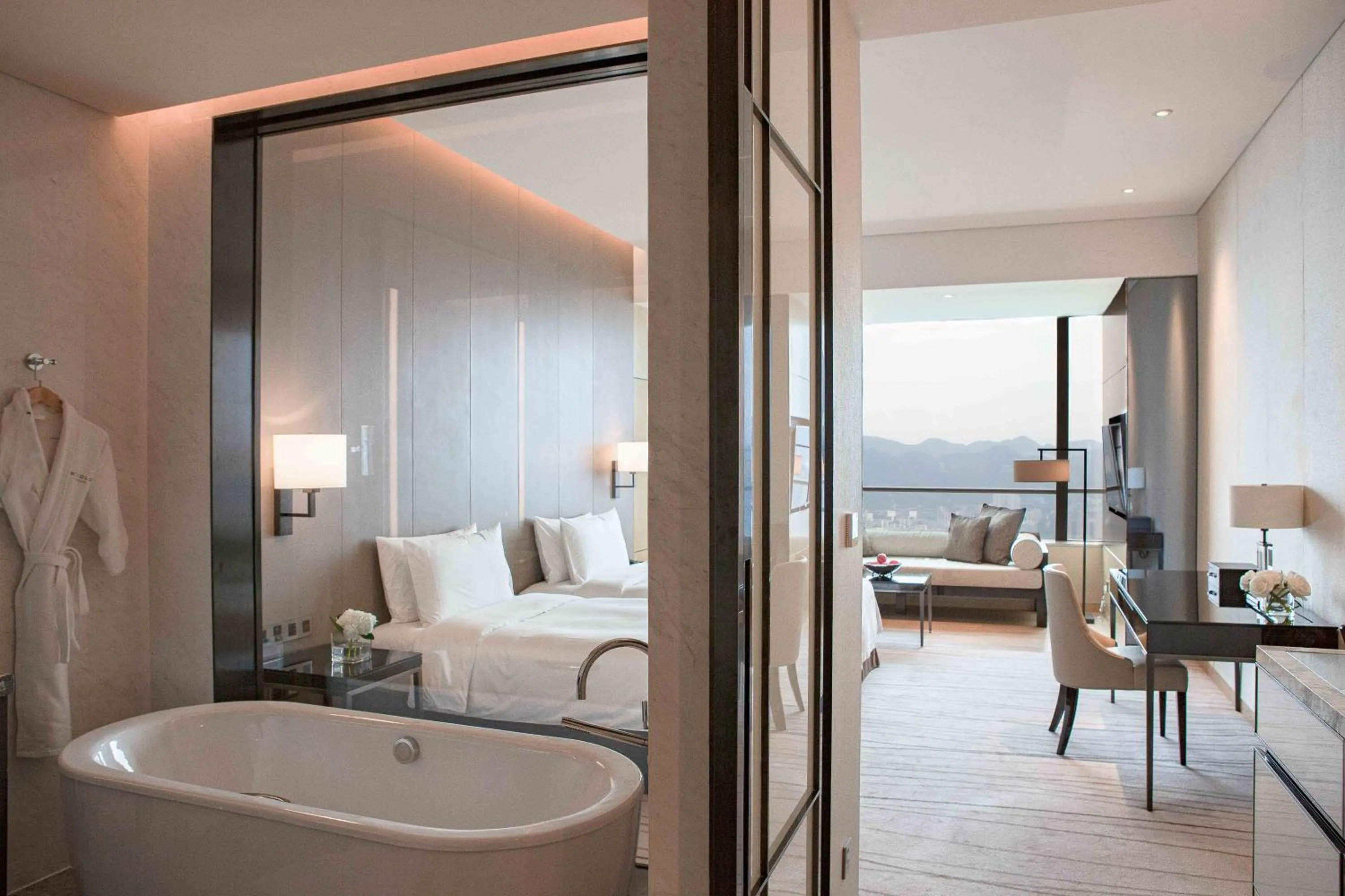 Photo of the whole room, Bed in Niccolo Chongqing