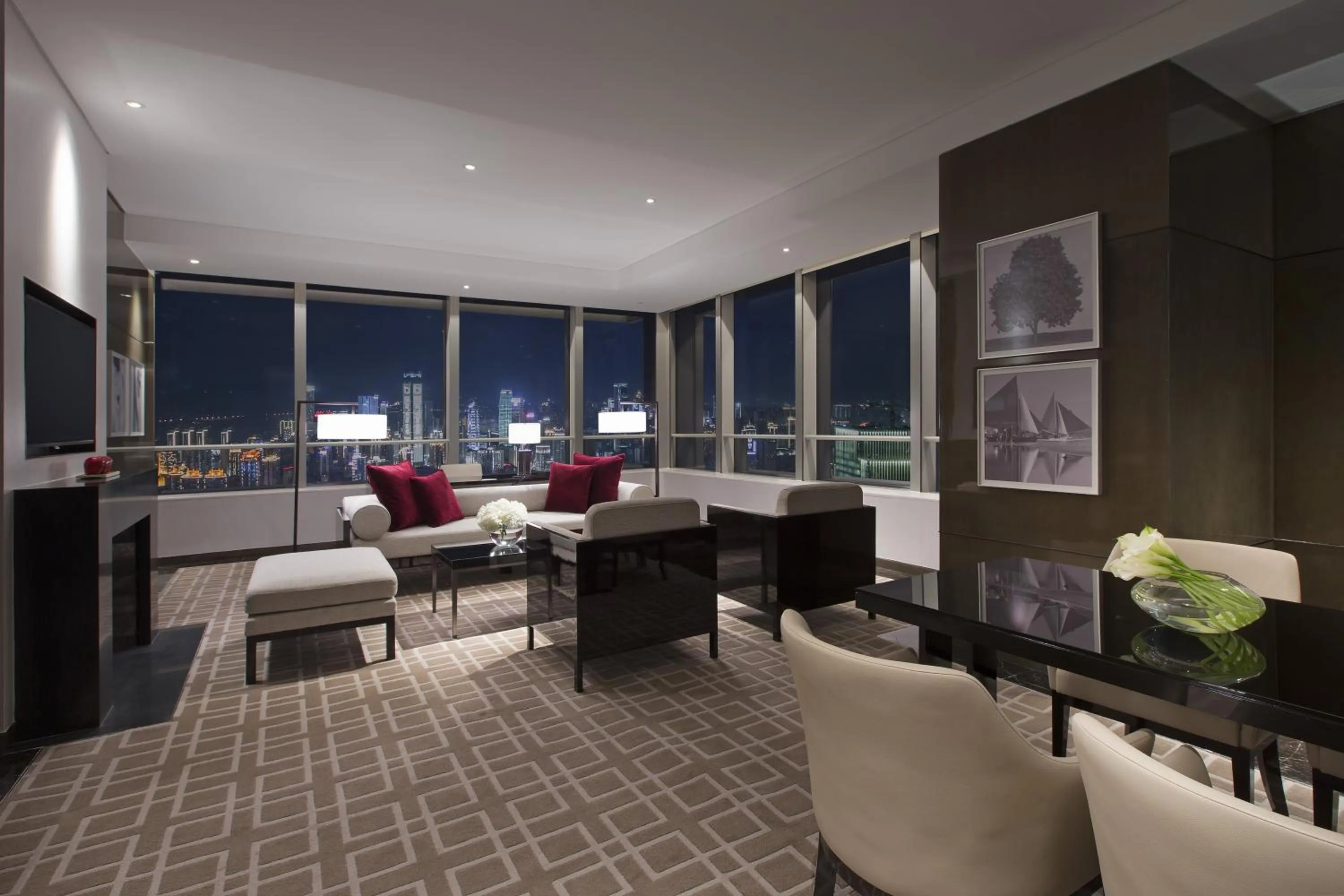 Photo of the whole room in Niccolo Chongqing