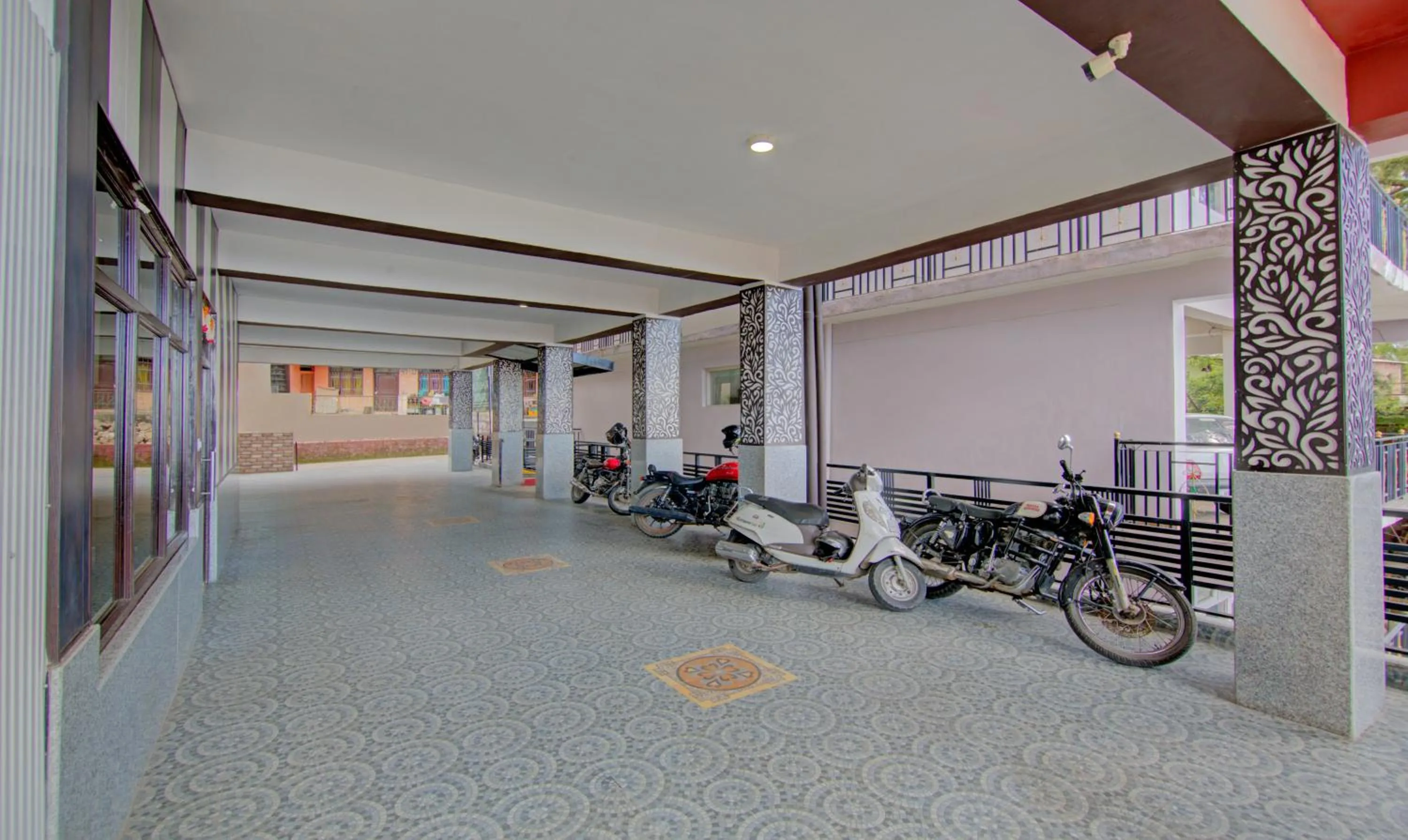 Parking in Treebo Roshan House with Valley View