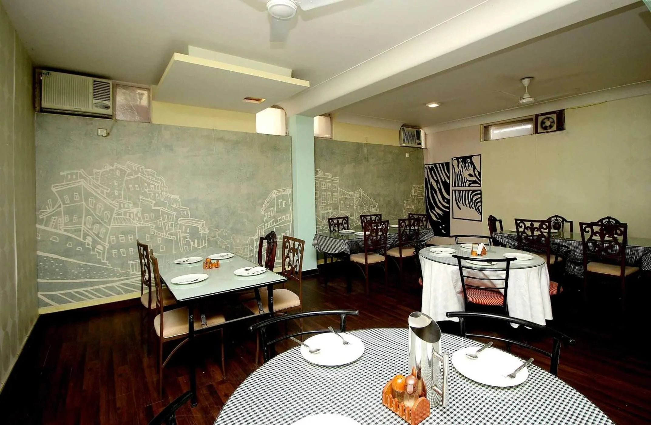 Restaurant/places to eat in Collection O Sakshi