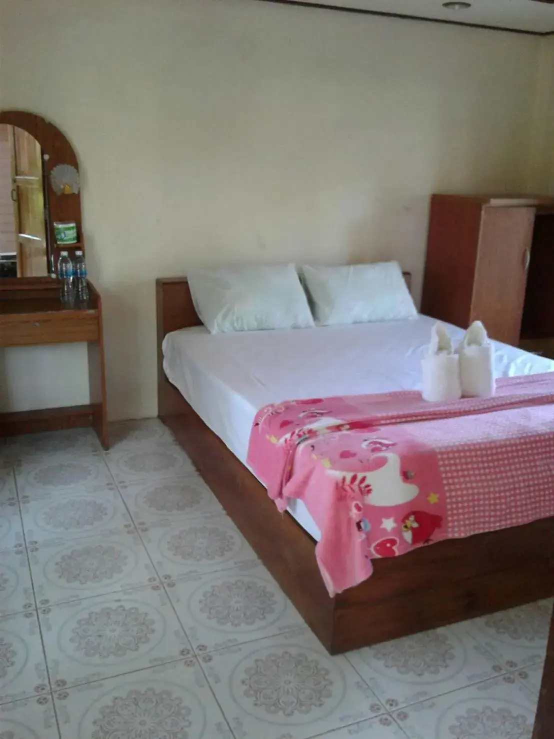 Queen Room with Garden View in Phayam Coconut Beach Resort Queen Room with Garden View in Phayam Coconut Beach Resort