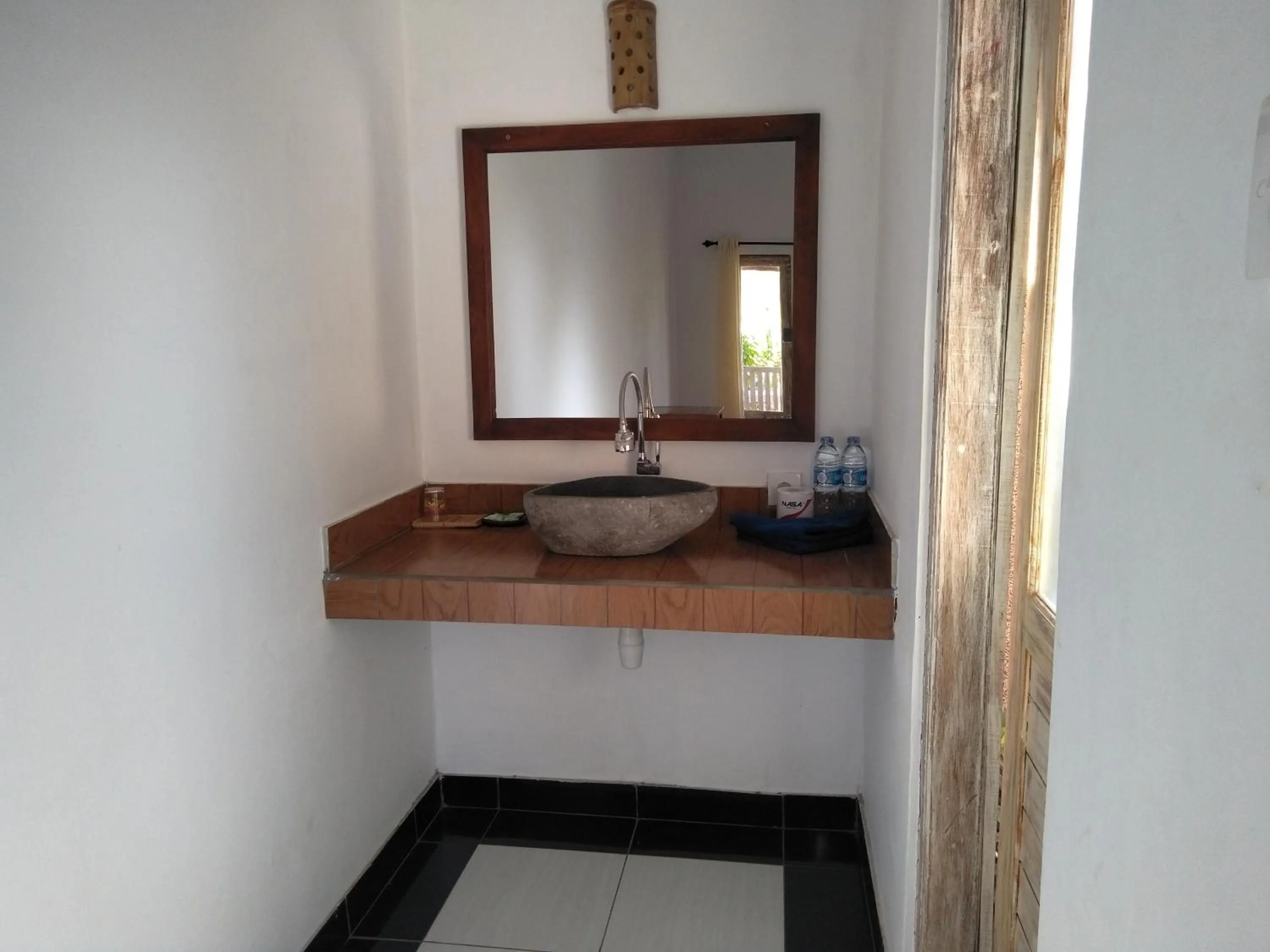 Bathroom in Krisna Homestay