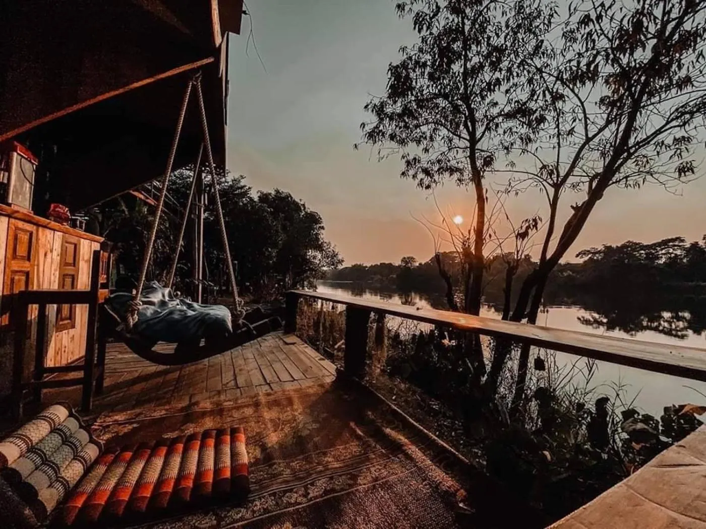 The Antique Riverside Resort