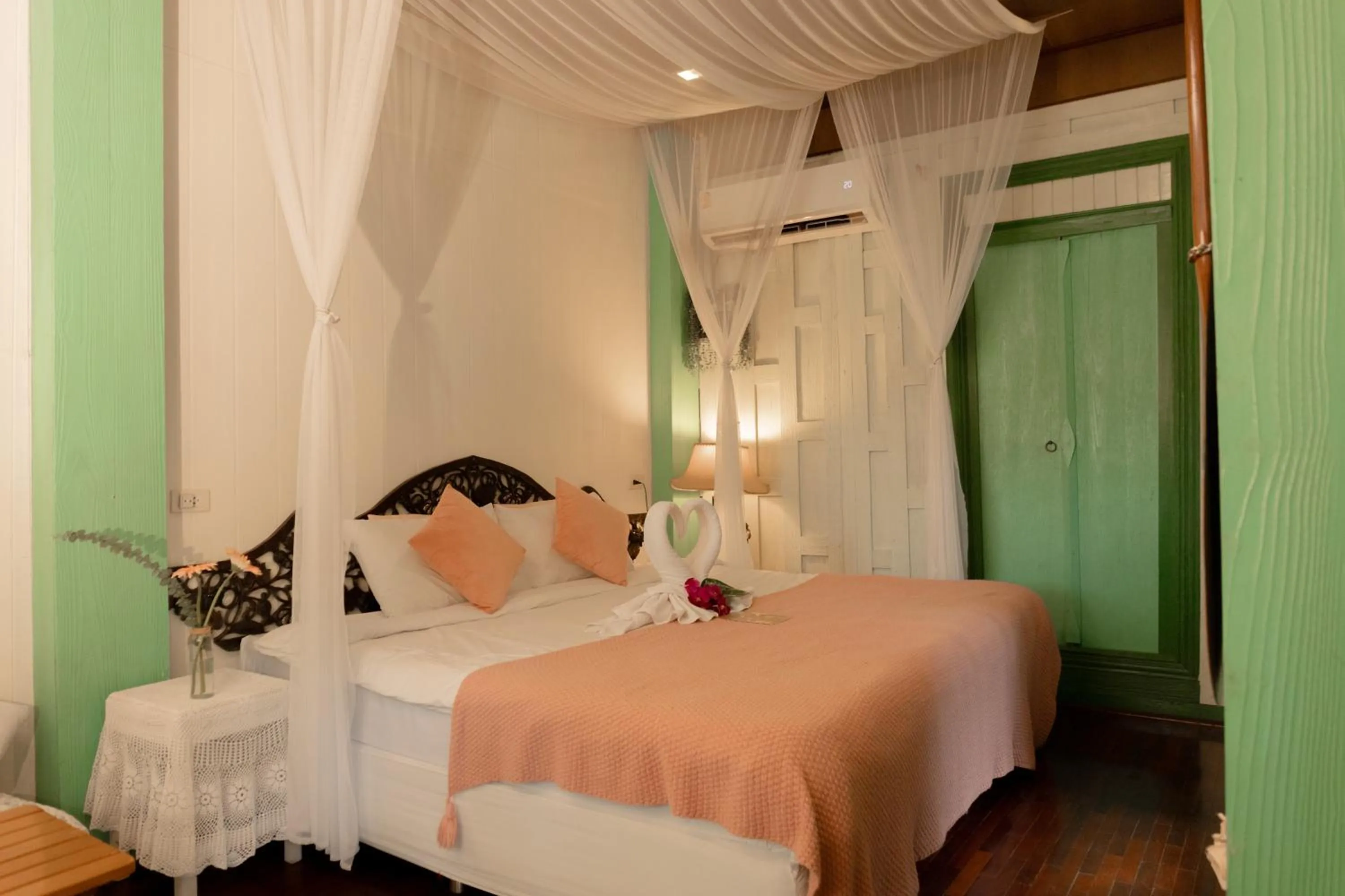 Bedroom, Bed in The Antique Riverside Resort