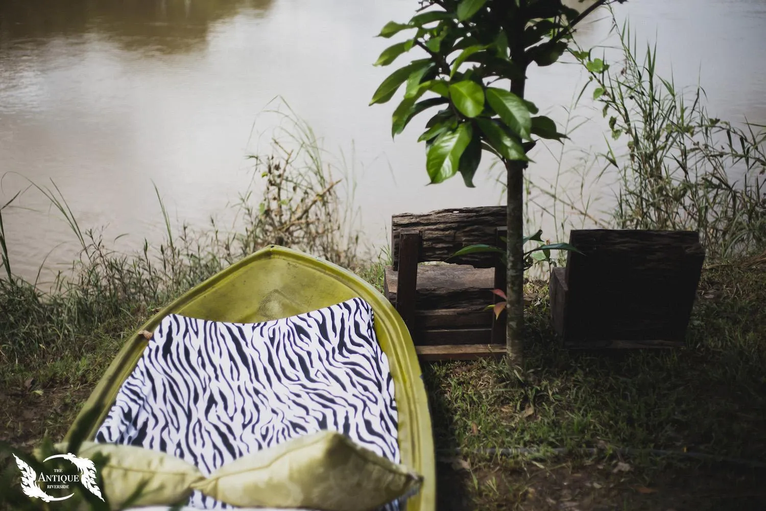 Decorative detail in The Antique Riverside Resort