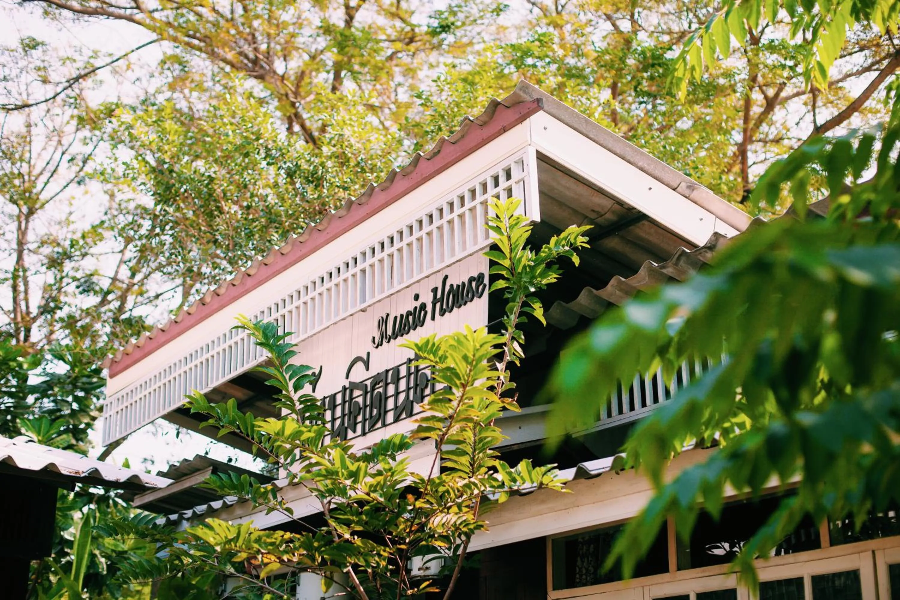 The Antique Riverside Resort