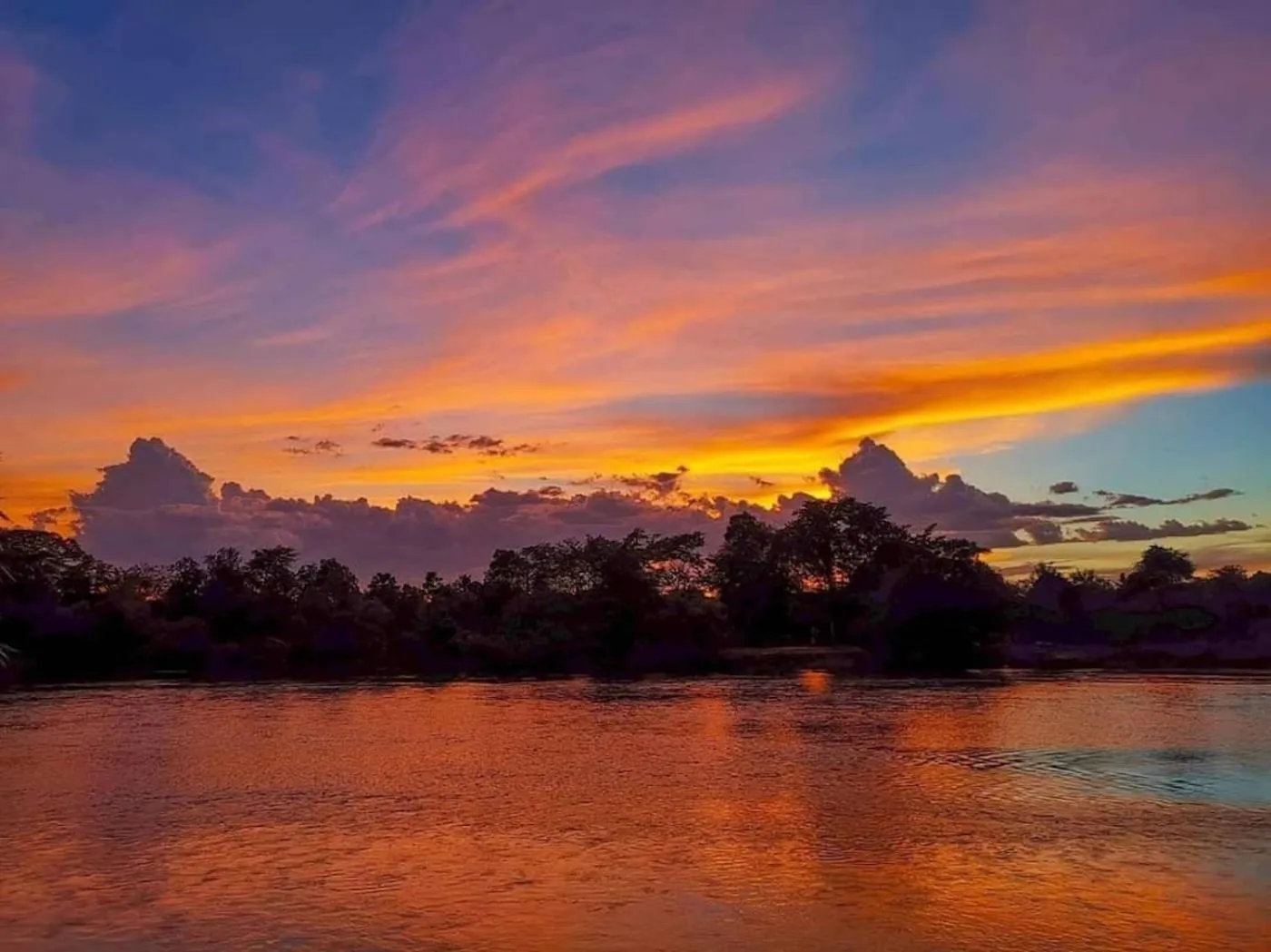 The Antique Riverside Resort