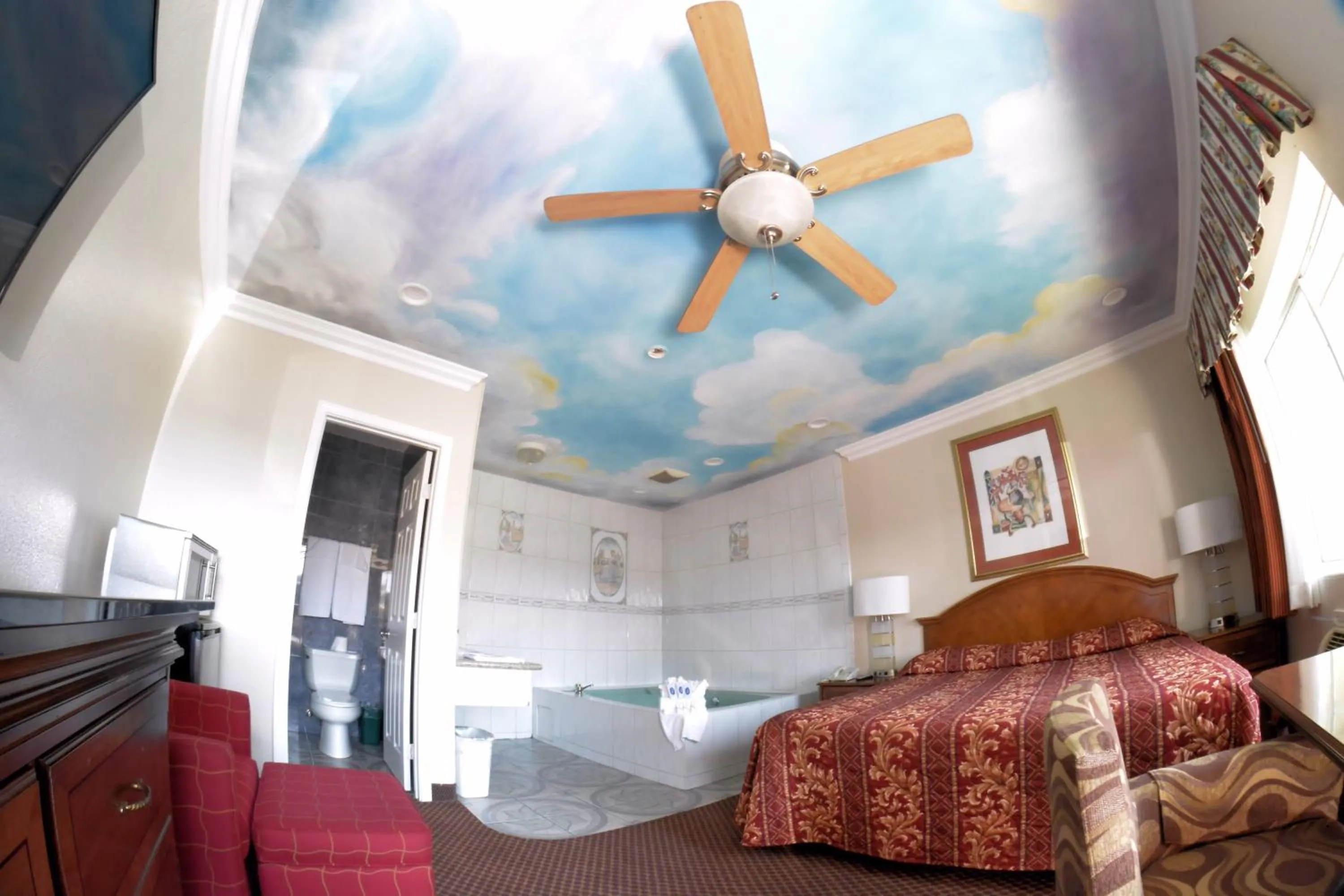 Bedroom, Bed in The Palace Inn