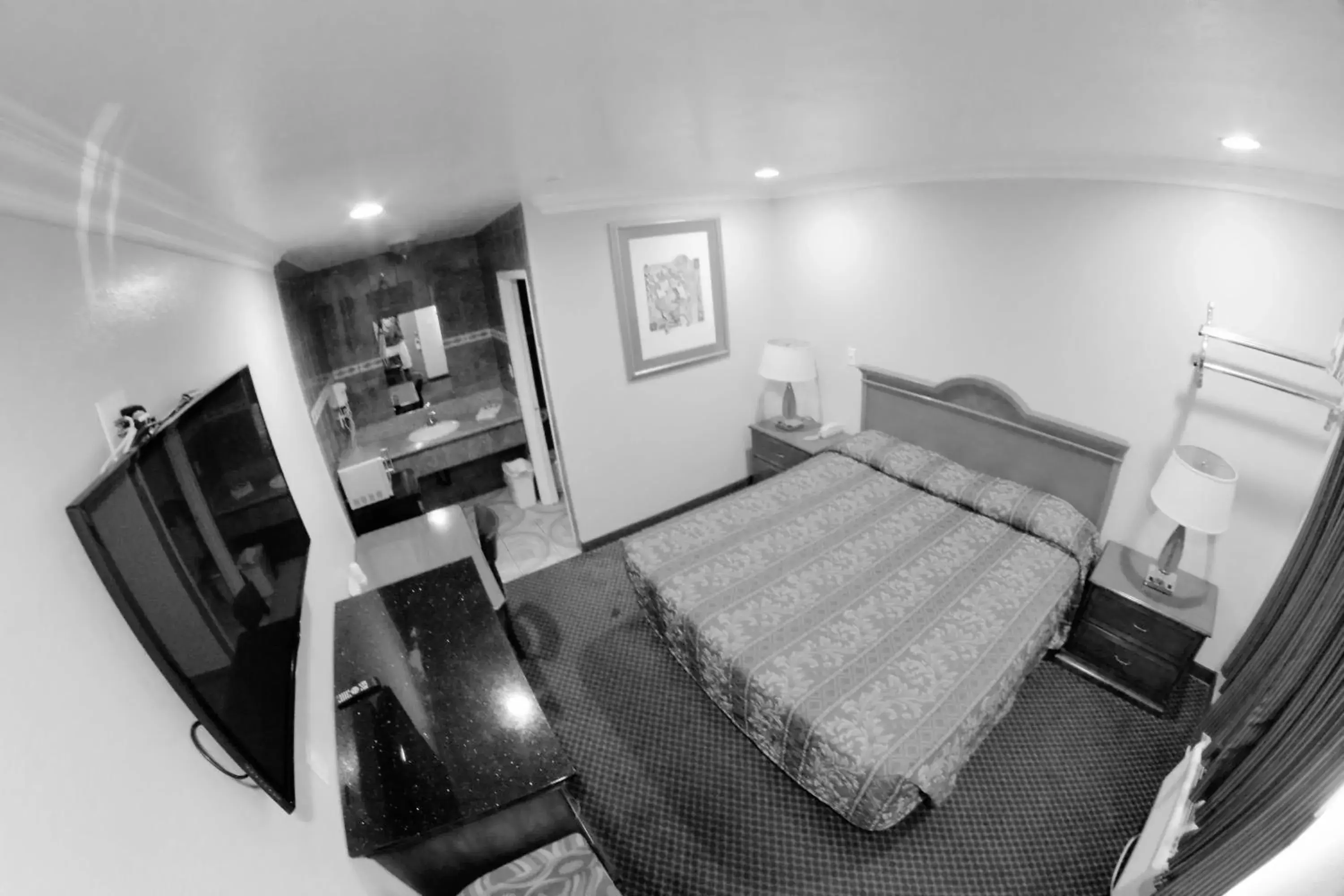 Deluxe King Room in The Palace Inn Deluxe King Room in The Palace Inn