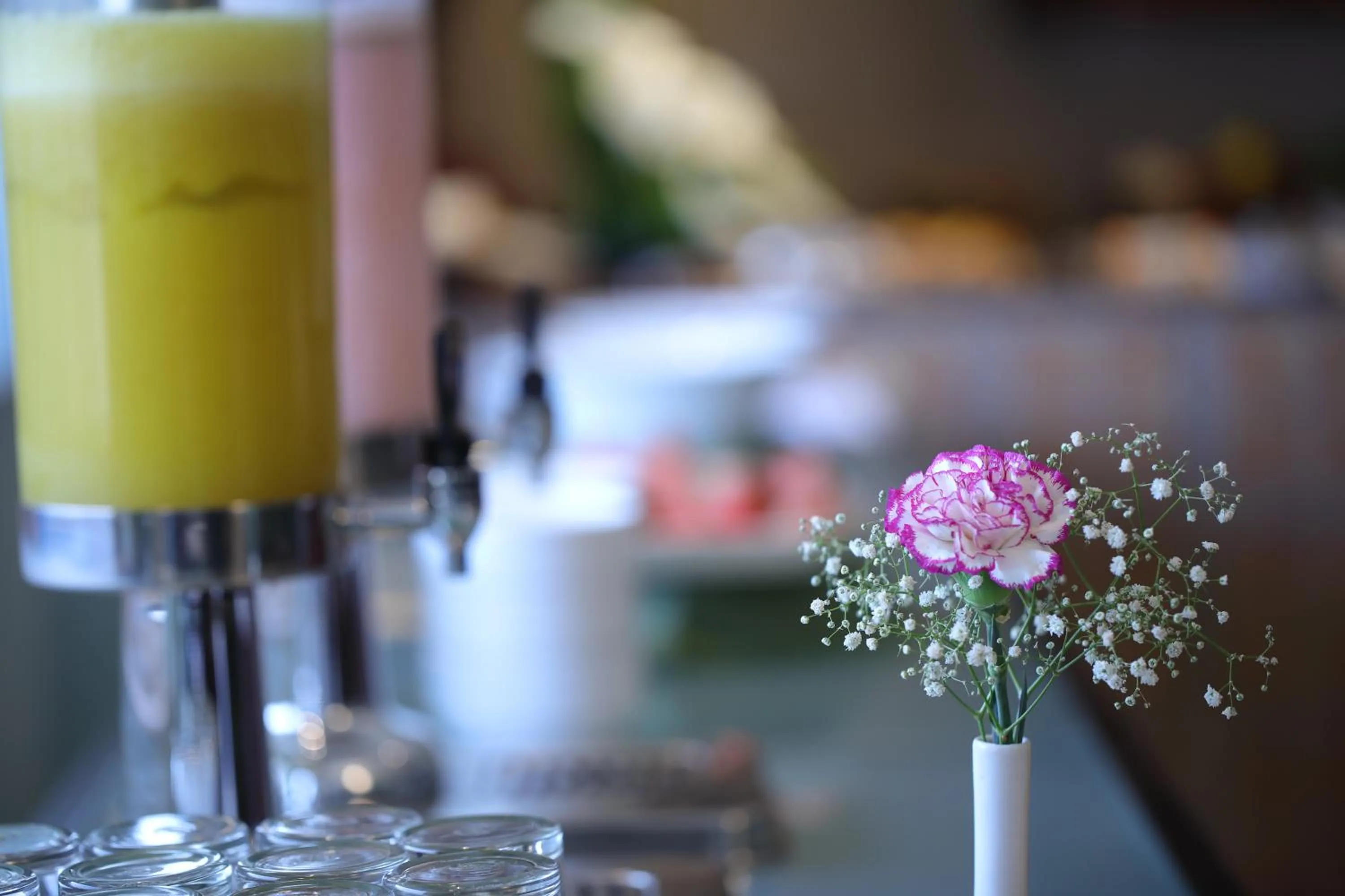 Drinks in Issacs Residency