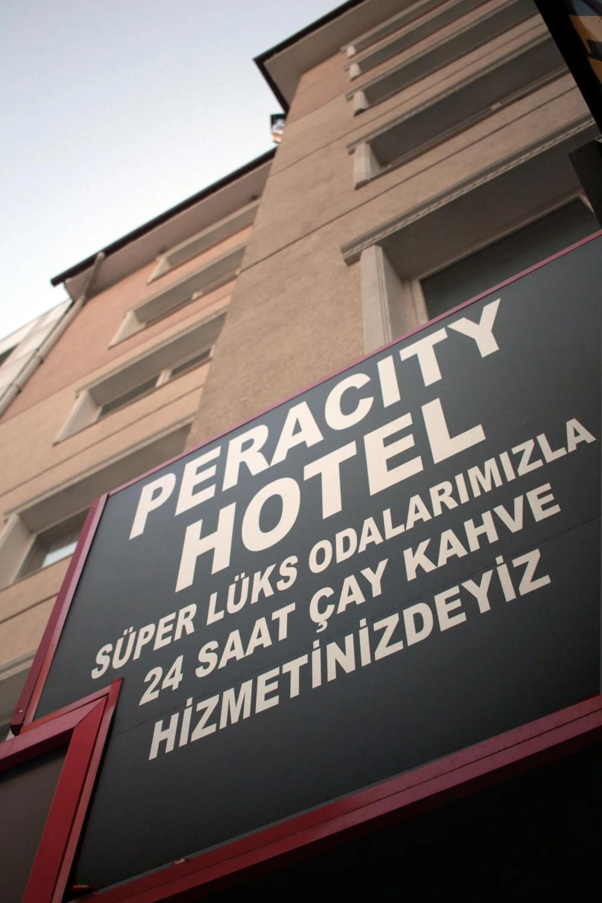 Facade/entrance in Pera City Hotel