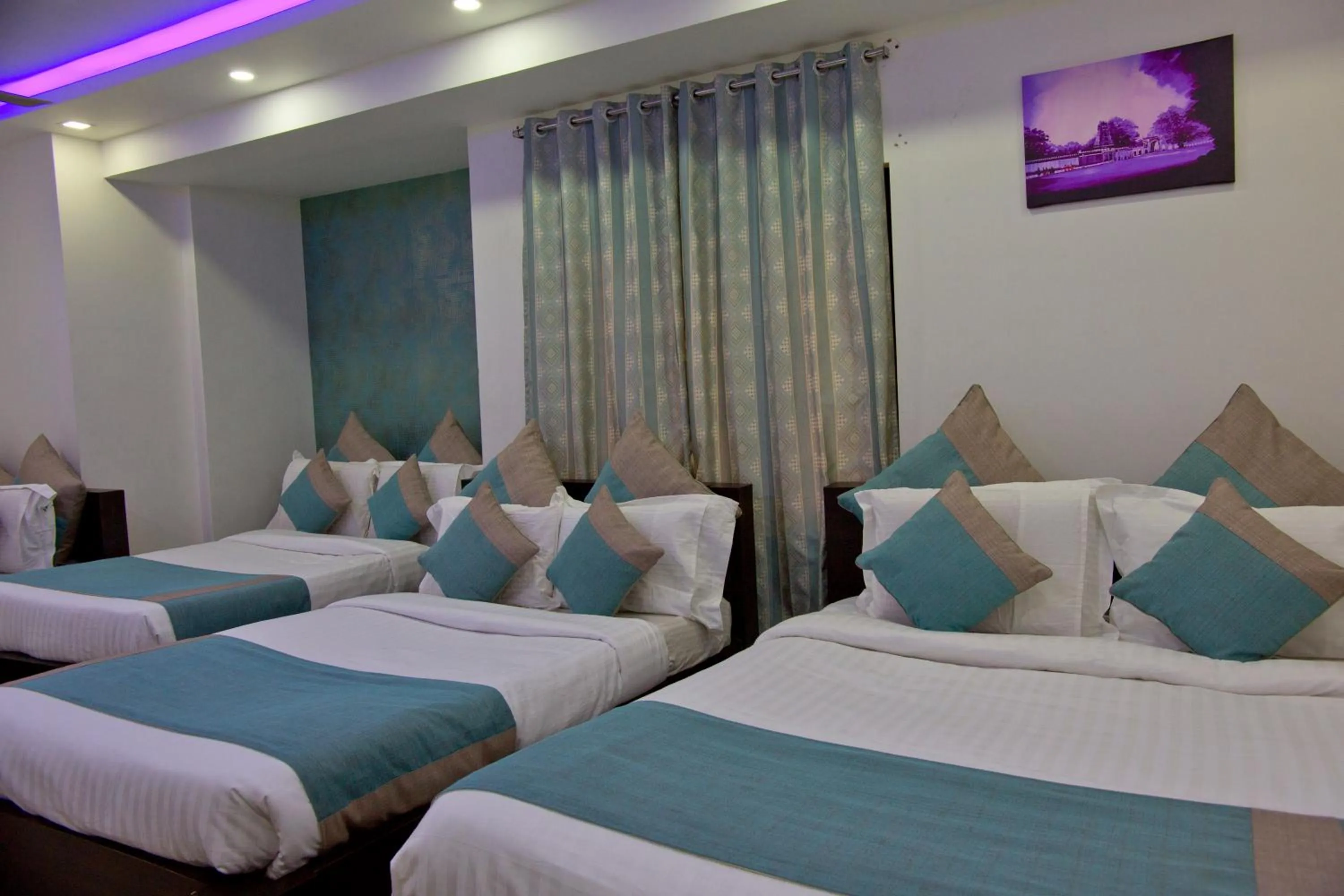 Bed in Aishwarya Le Royal