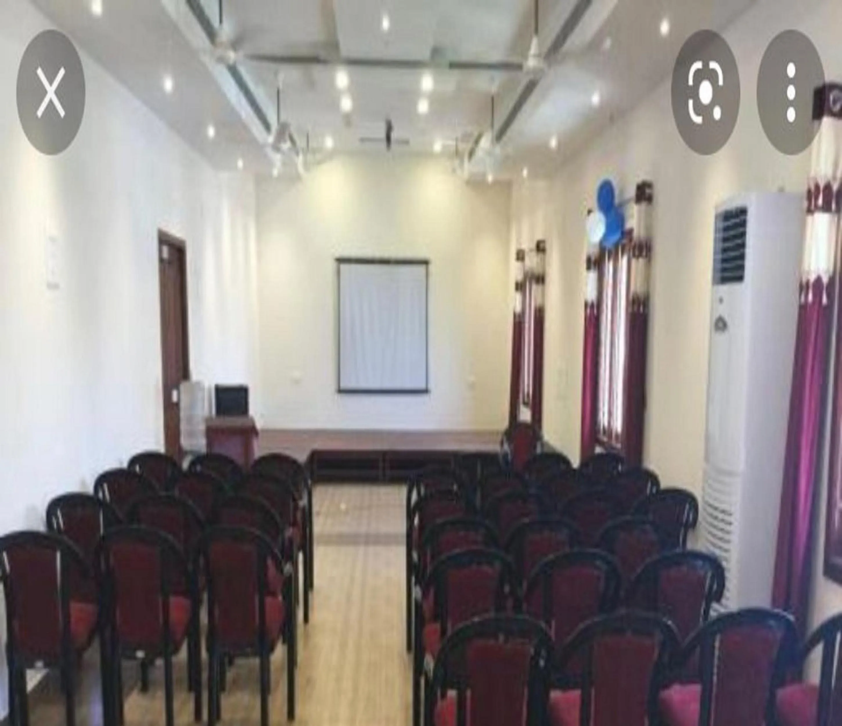 Meeting/conference room in Shivalaya hotel