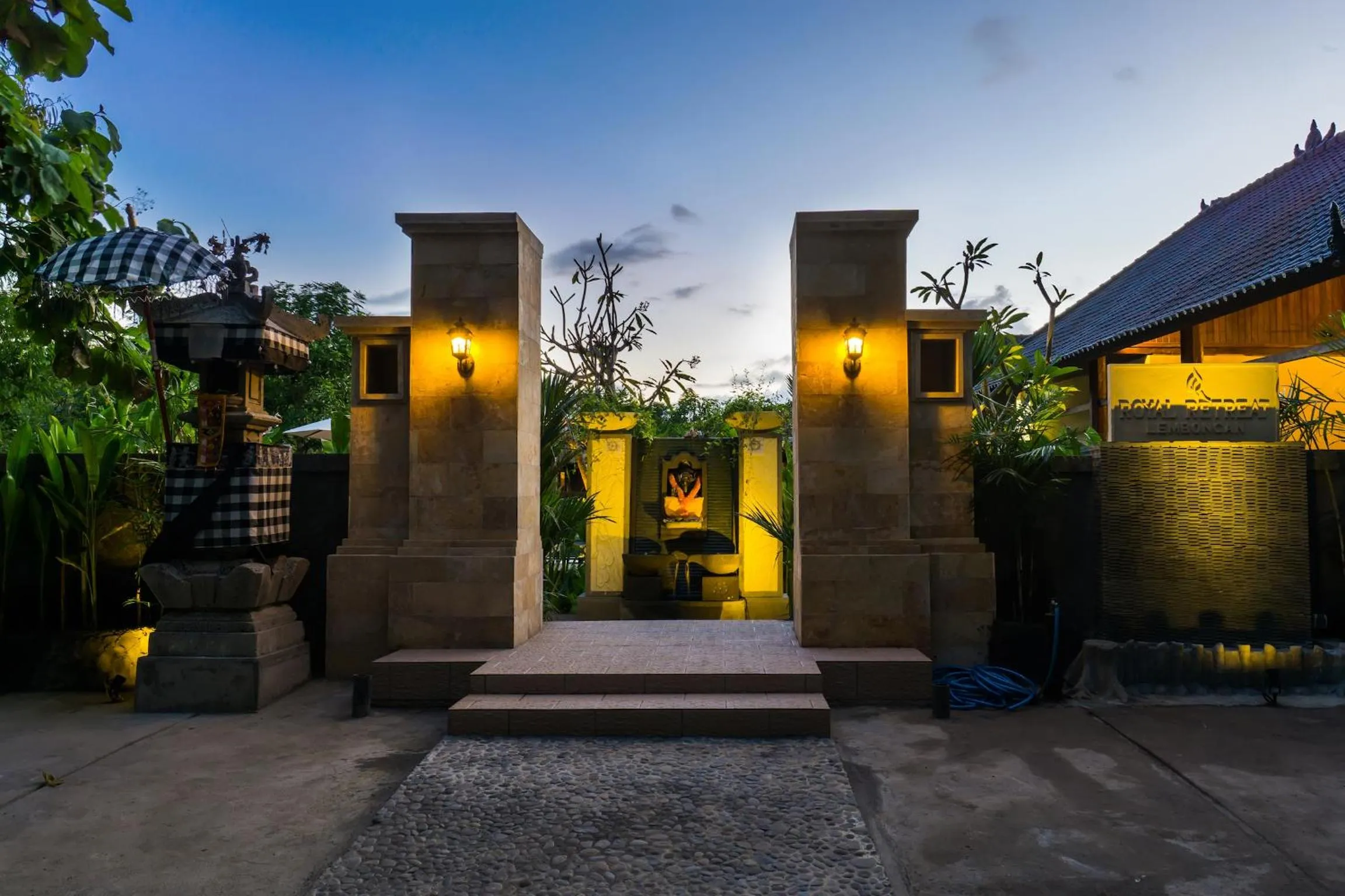 Facade/entrance in Royal Retreat Villa's Lembongan