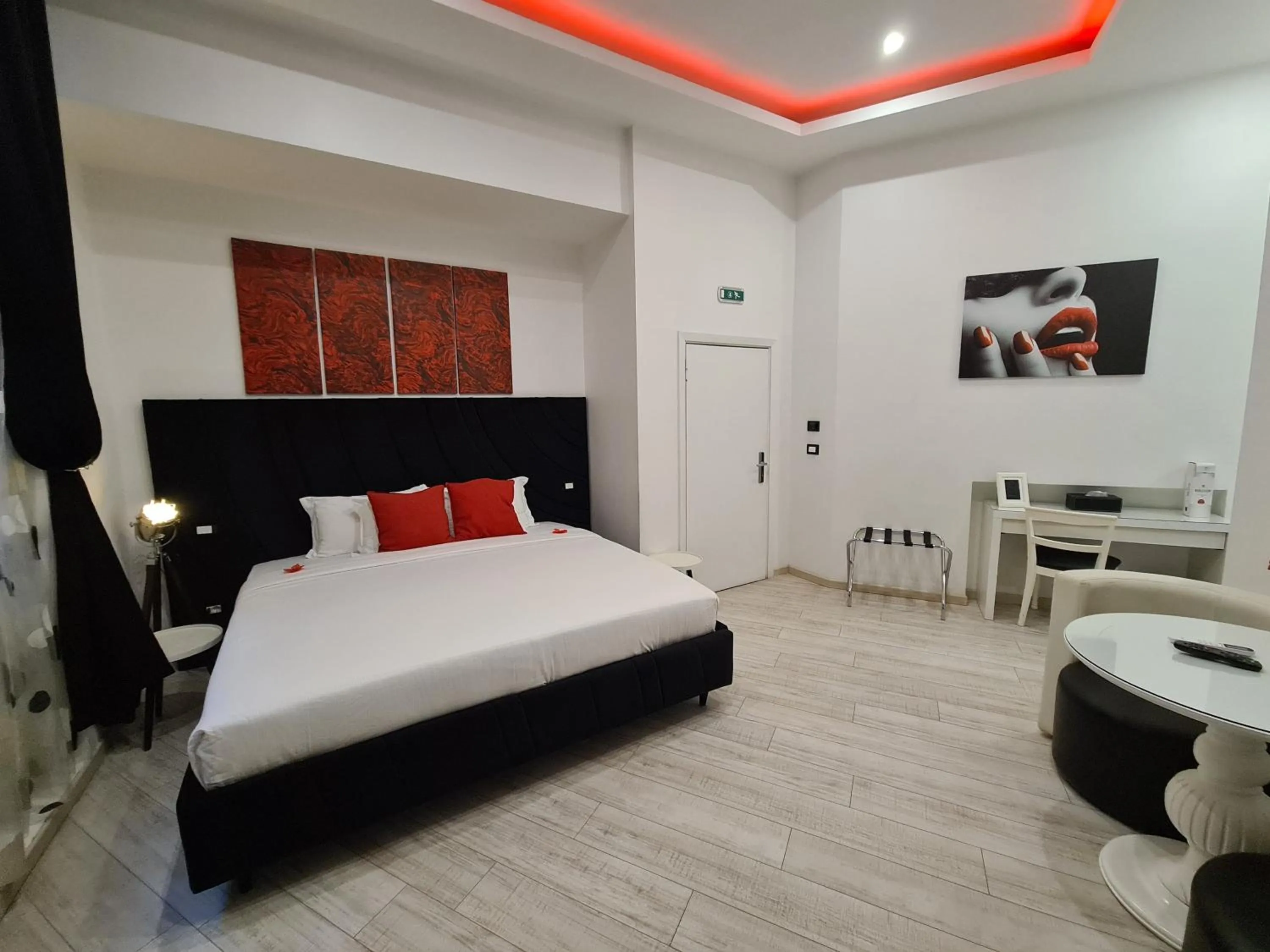 Bed in Escape Luxury Suite - CA Domus Collection