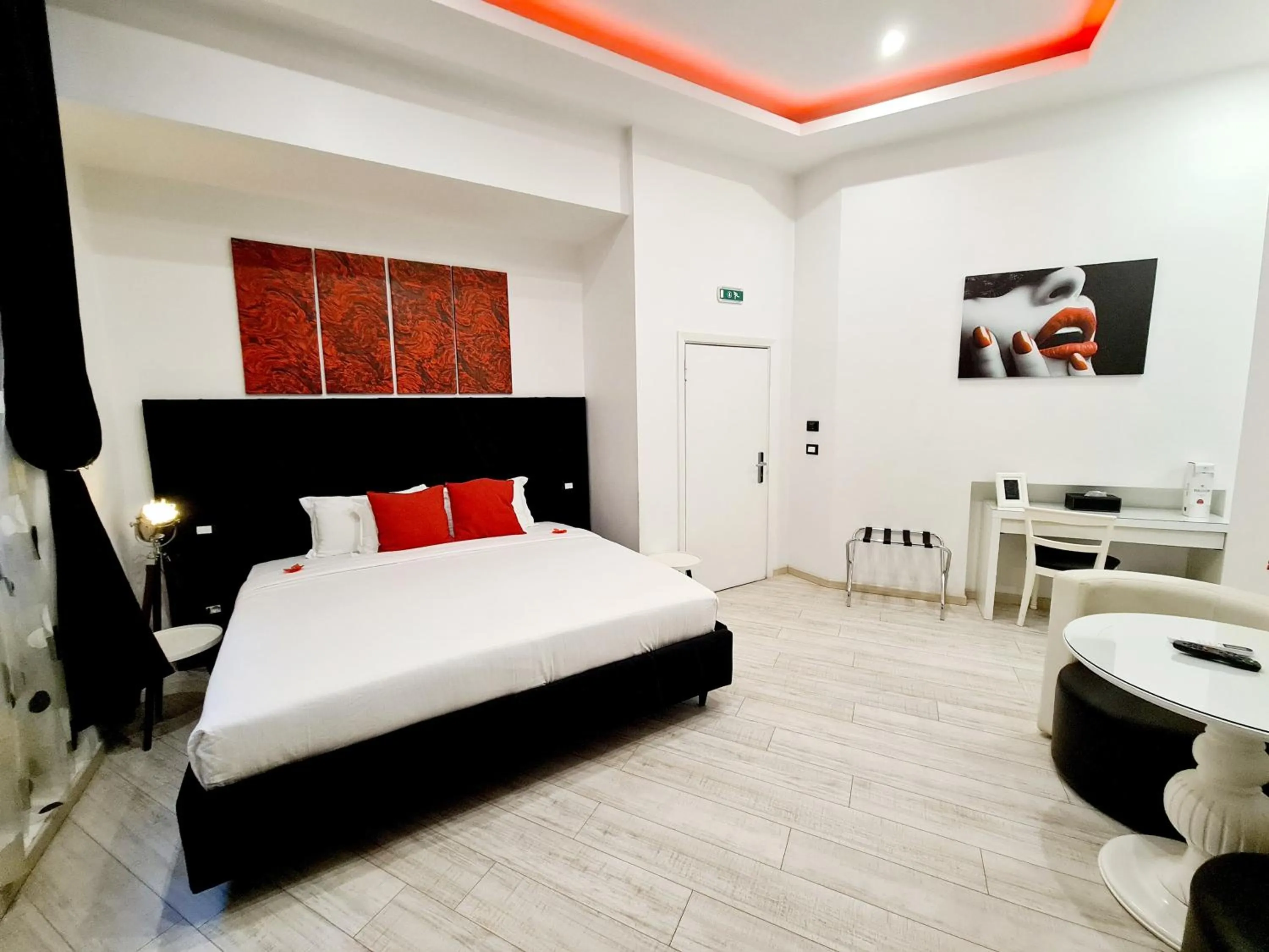 Bed in Escape Luxury Suite - CA Domus Collection