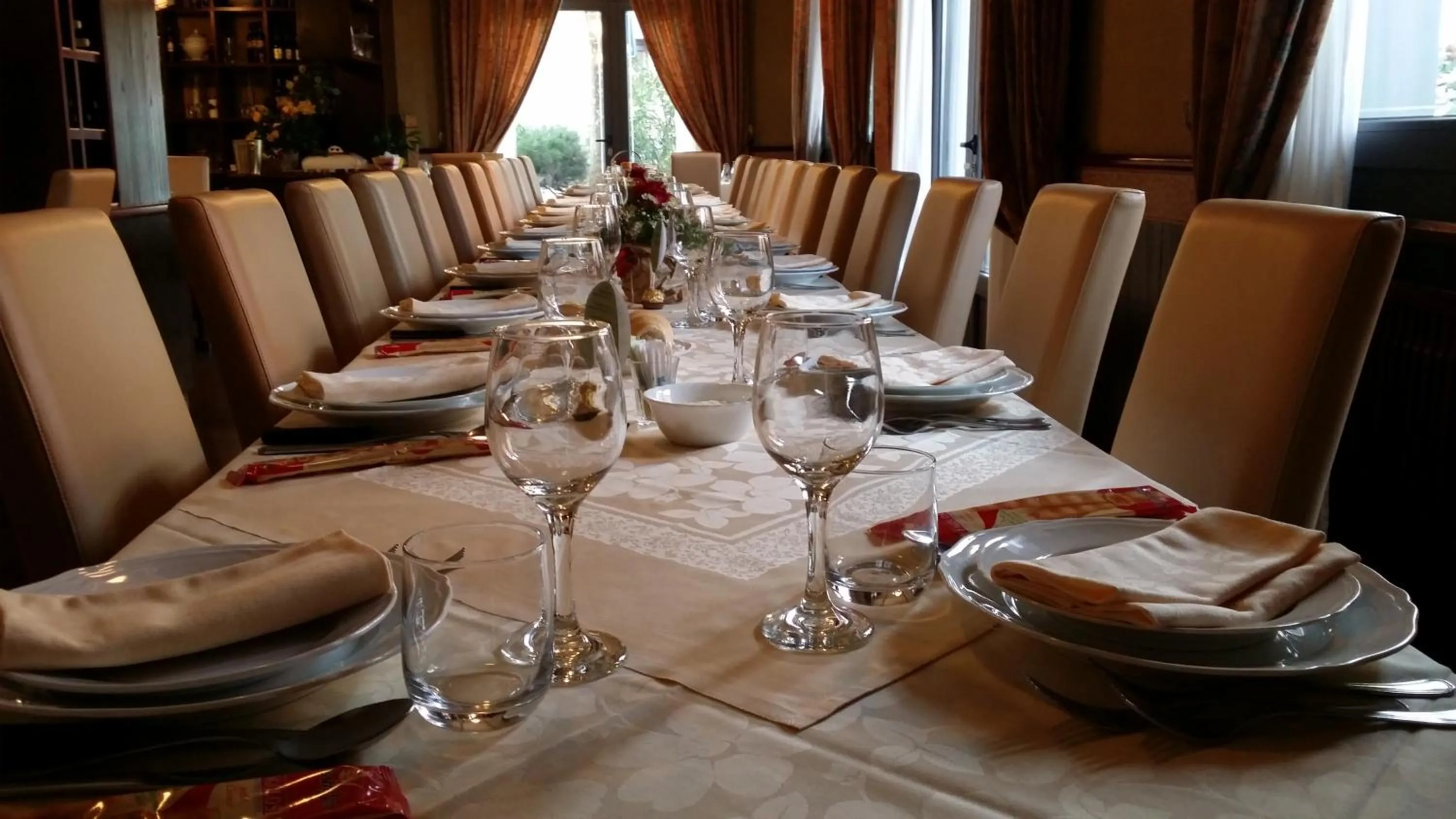 Restaurant/places to eat in Albergo Sapori