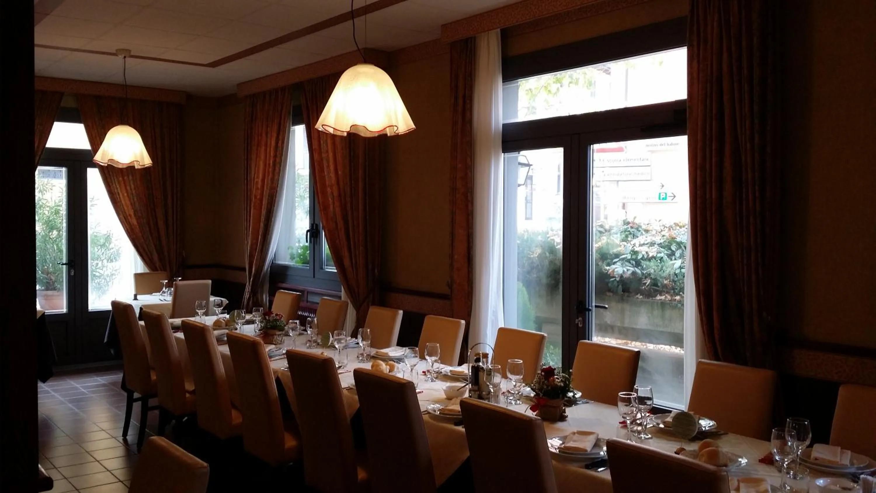 Restaurant/places to eat in Albergo Sapori