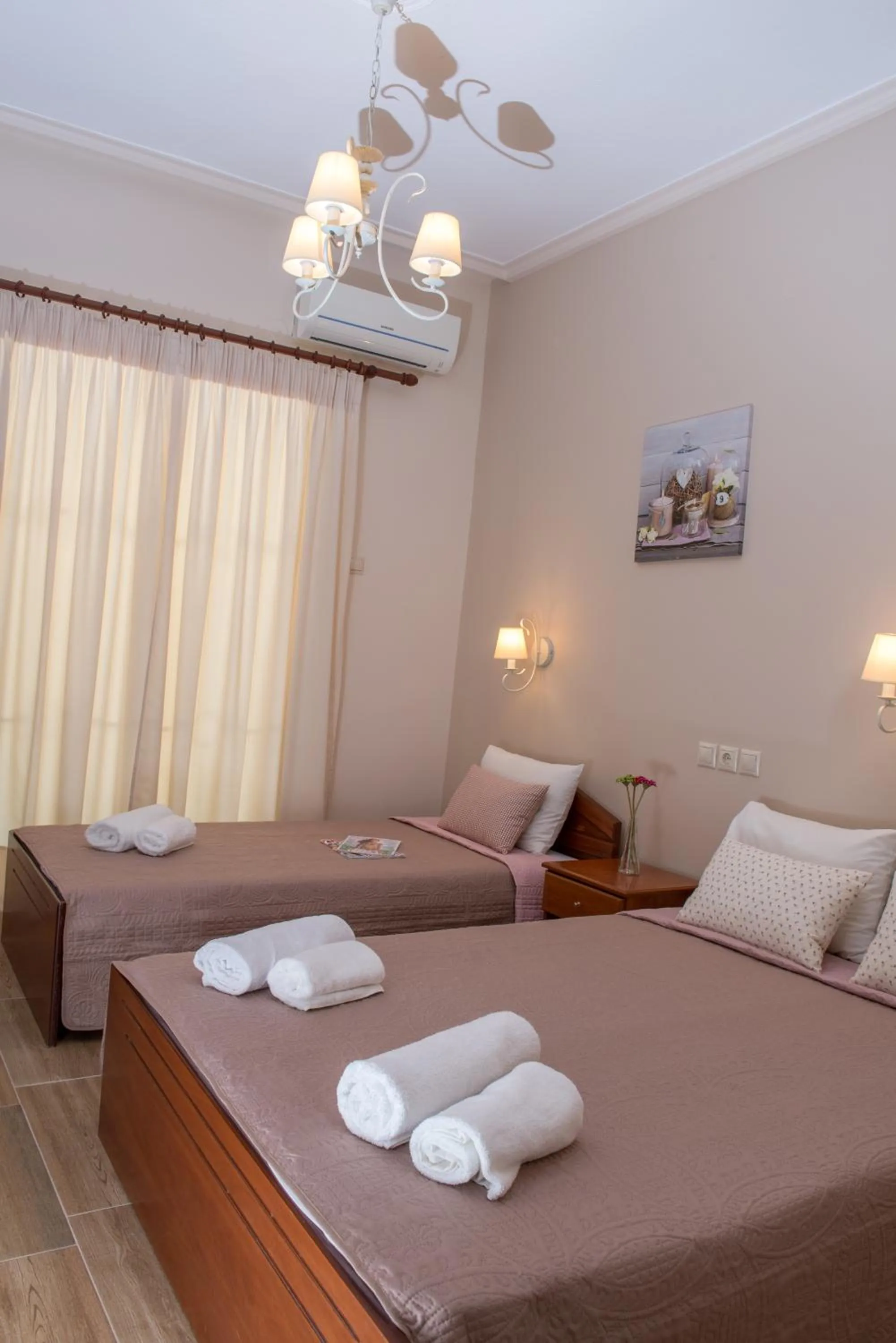 Bedroom, Bed in Megas Alexandros