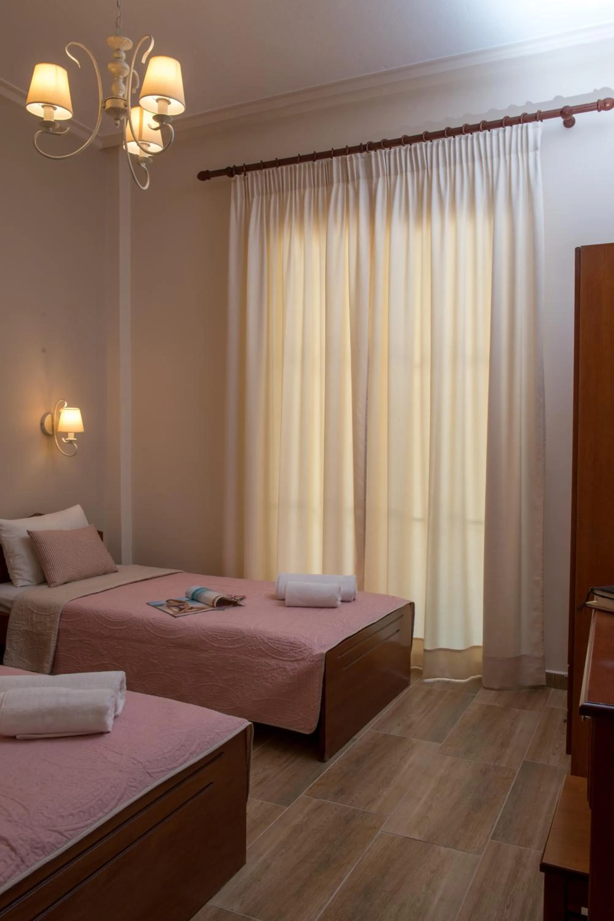 Photo of the whole room, Bed in Megas Alexandros