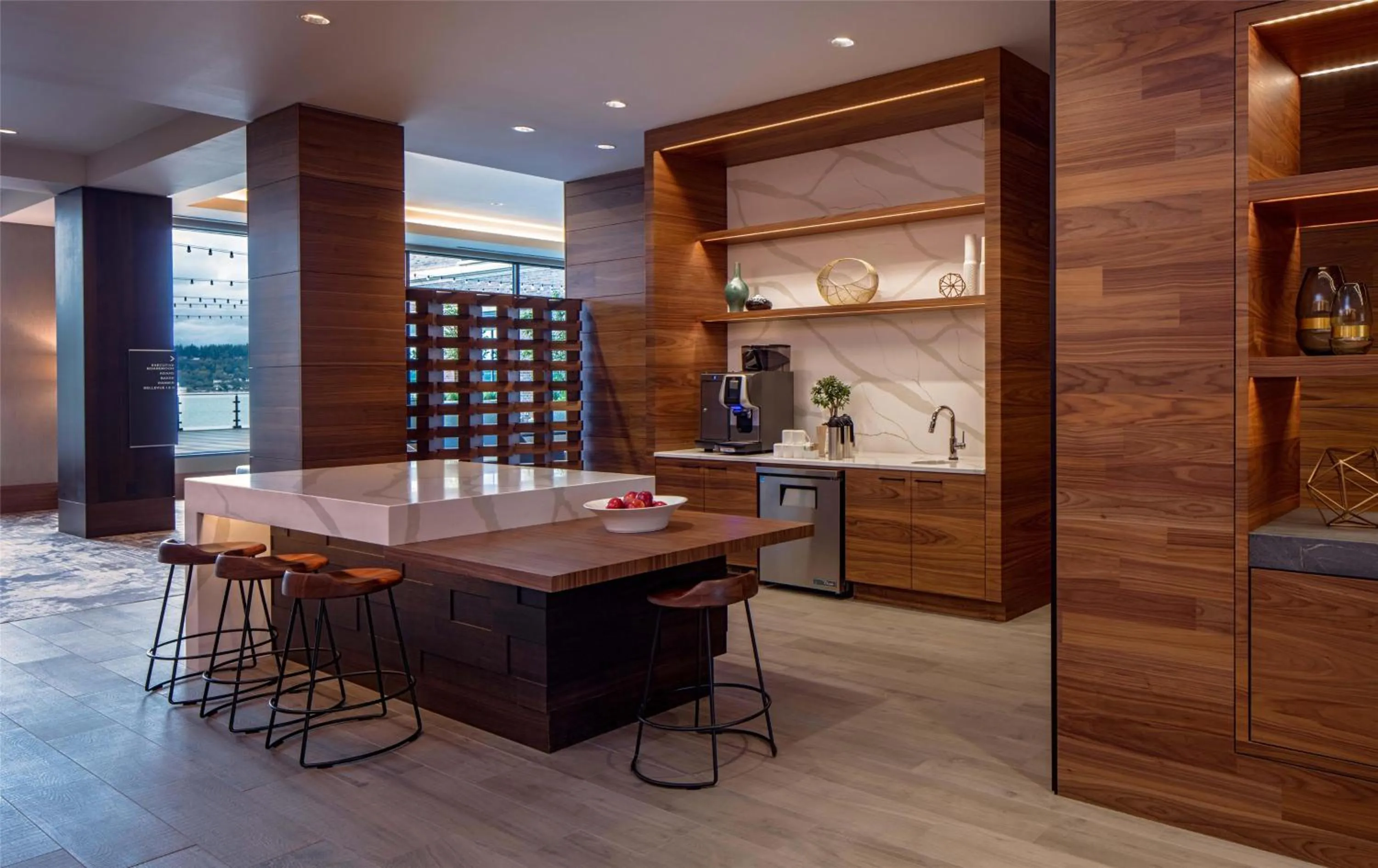 Meeting/conference room in Hyatt Regency Lake Washington at Seattle's Southport