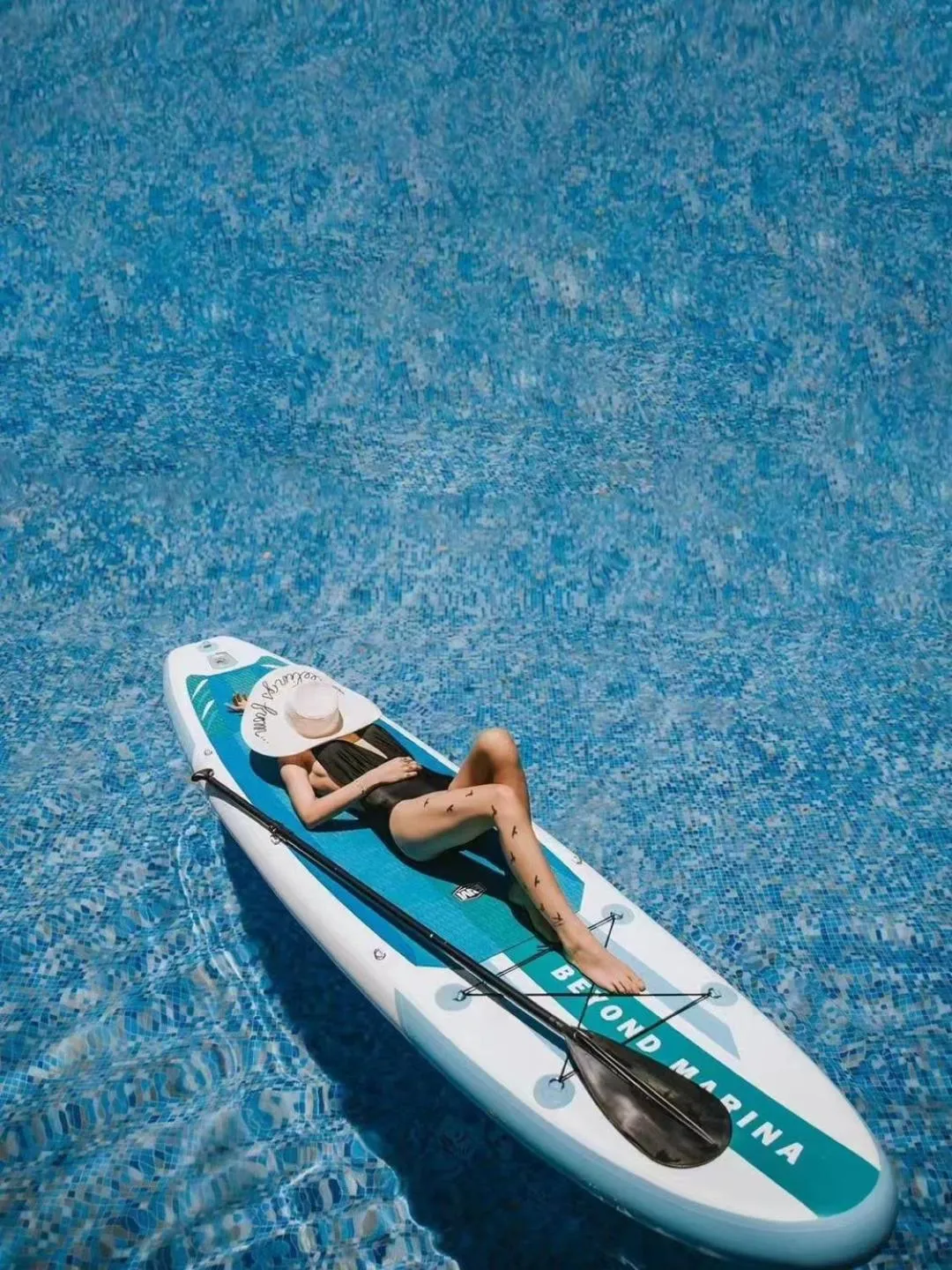 Swimming pool in Rosewood Sanya