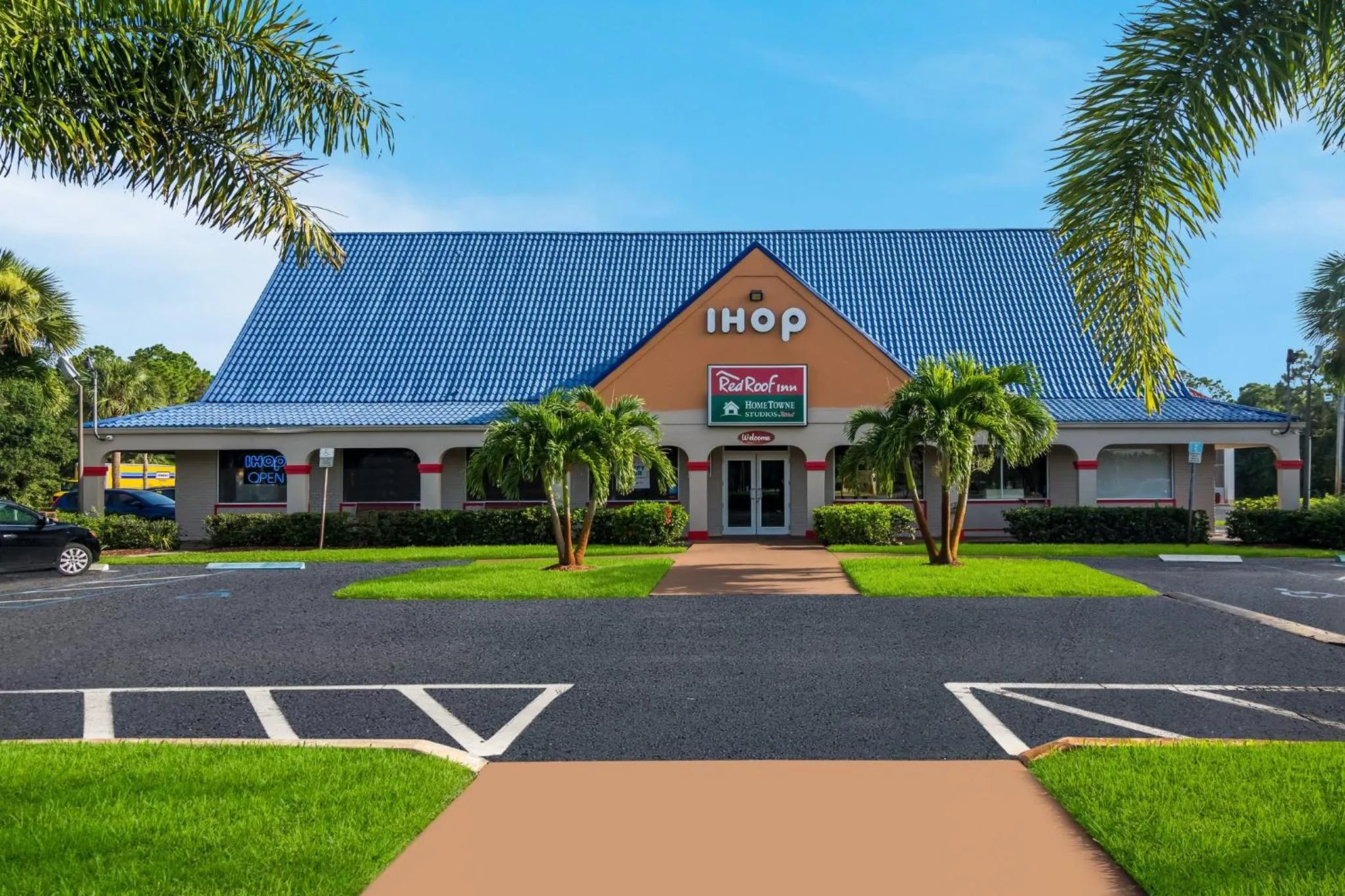 Restaurant/places to eat in Red Roof Inn Vero Beach - I-95