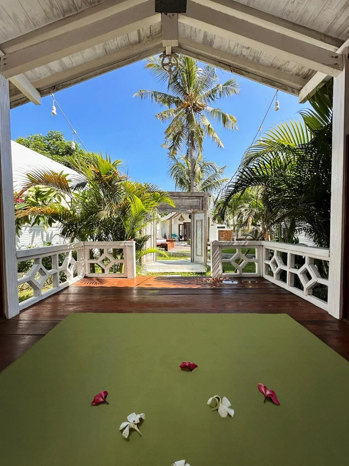 Balcony/Terrace in The White Key Luxury Villas
