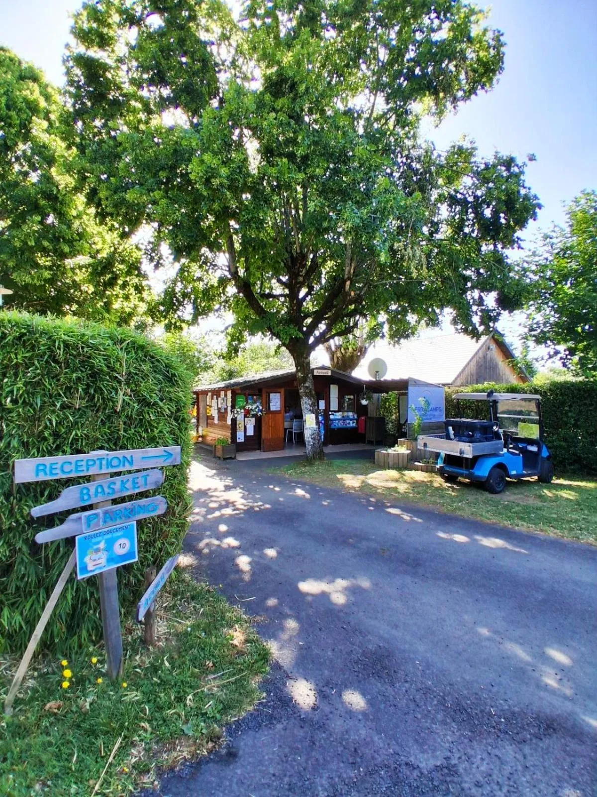 Property building in Camping de Tauves