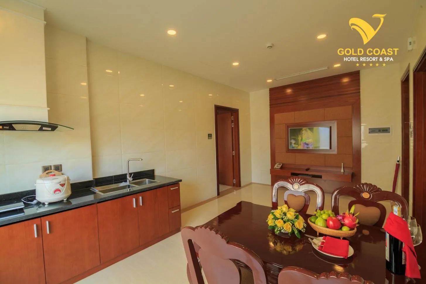 Dining area in Gold Coast Hotel Resort & Spa