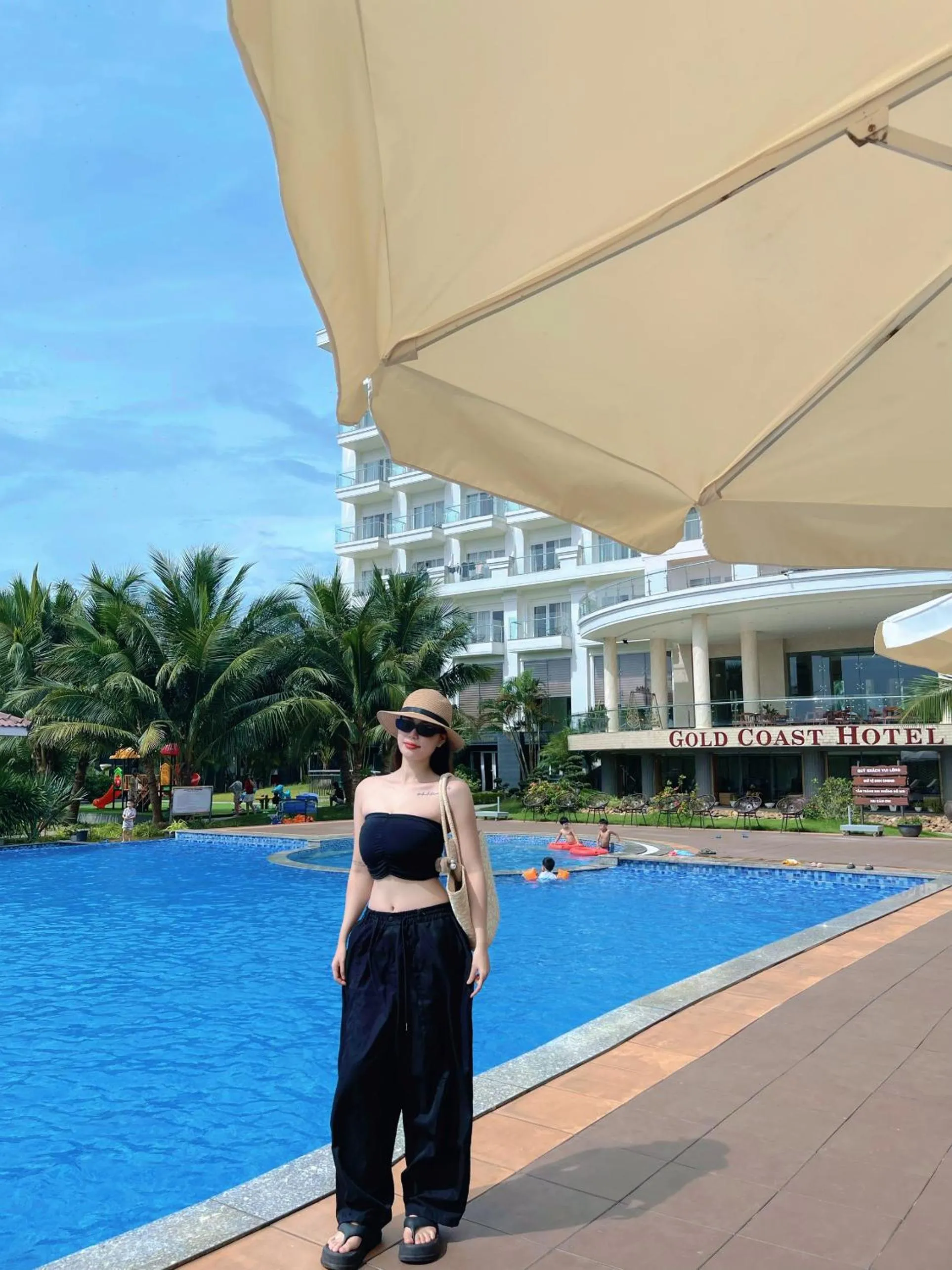 Swimming pool in Gold Coast Hotel Resort & Spa
