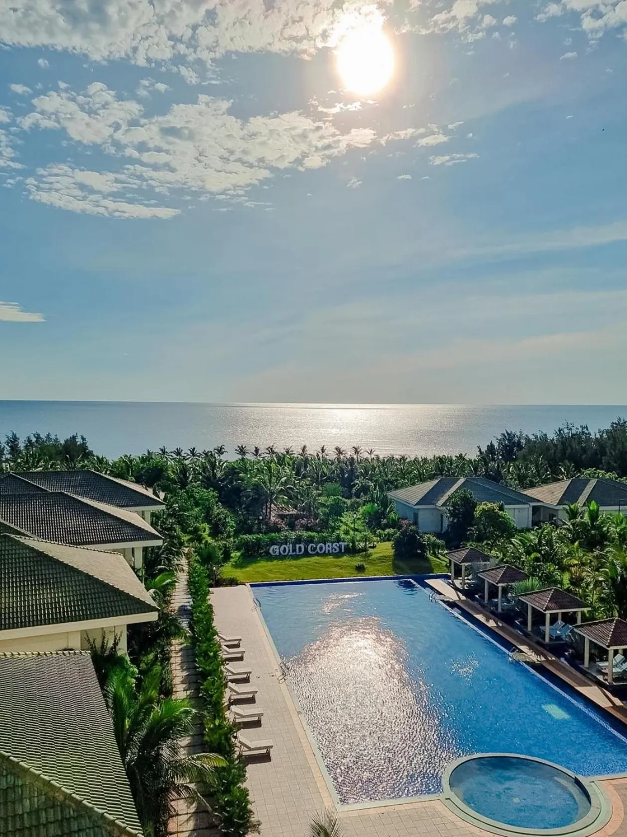Swimming pool in Gold Coast Hotel Resort & Spa