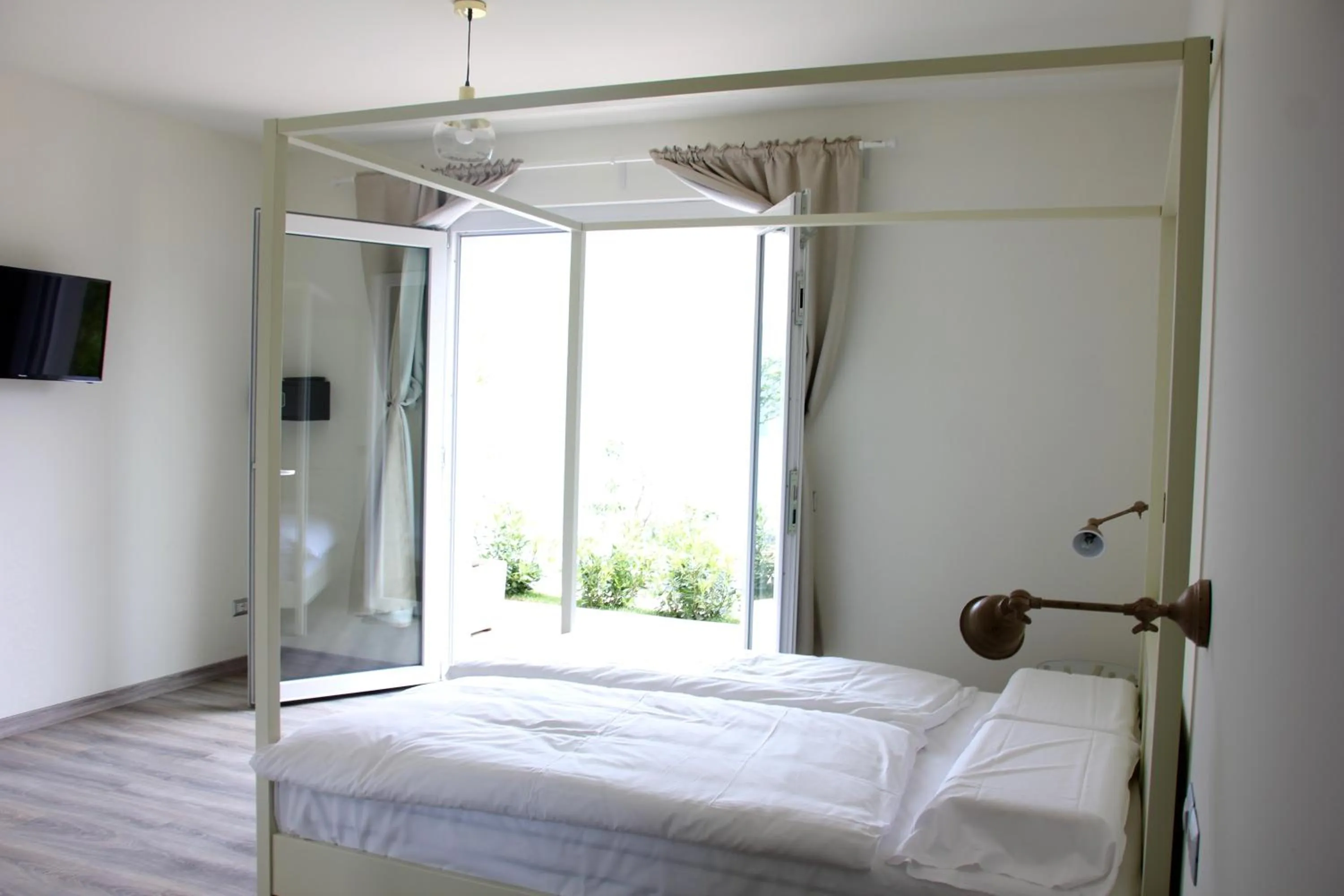 Facade/entrance in Oliveto