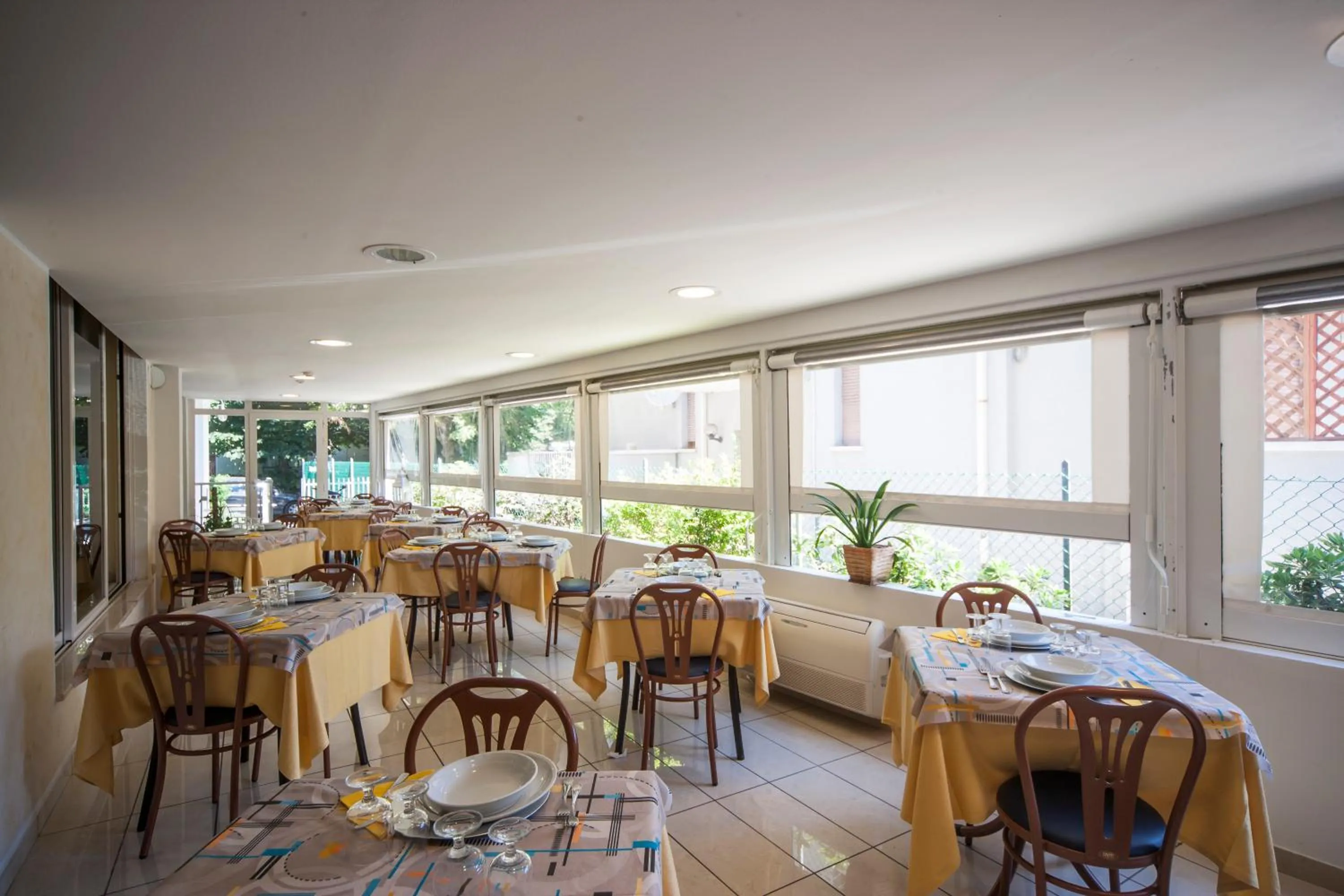Restaurant/places to eat in Hotel Taormina