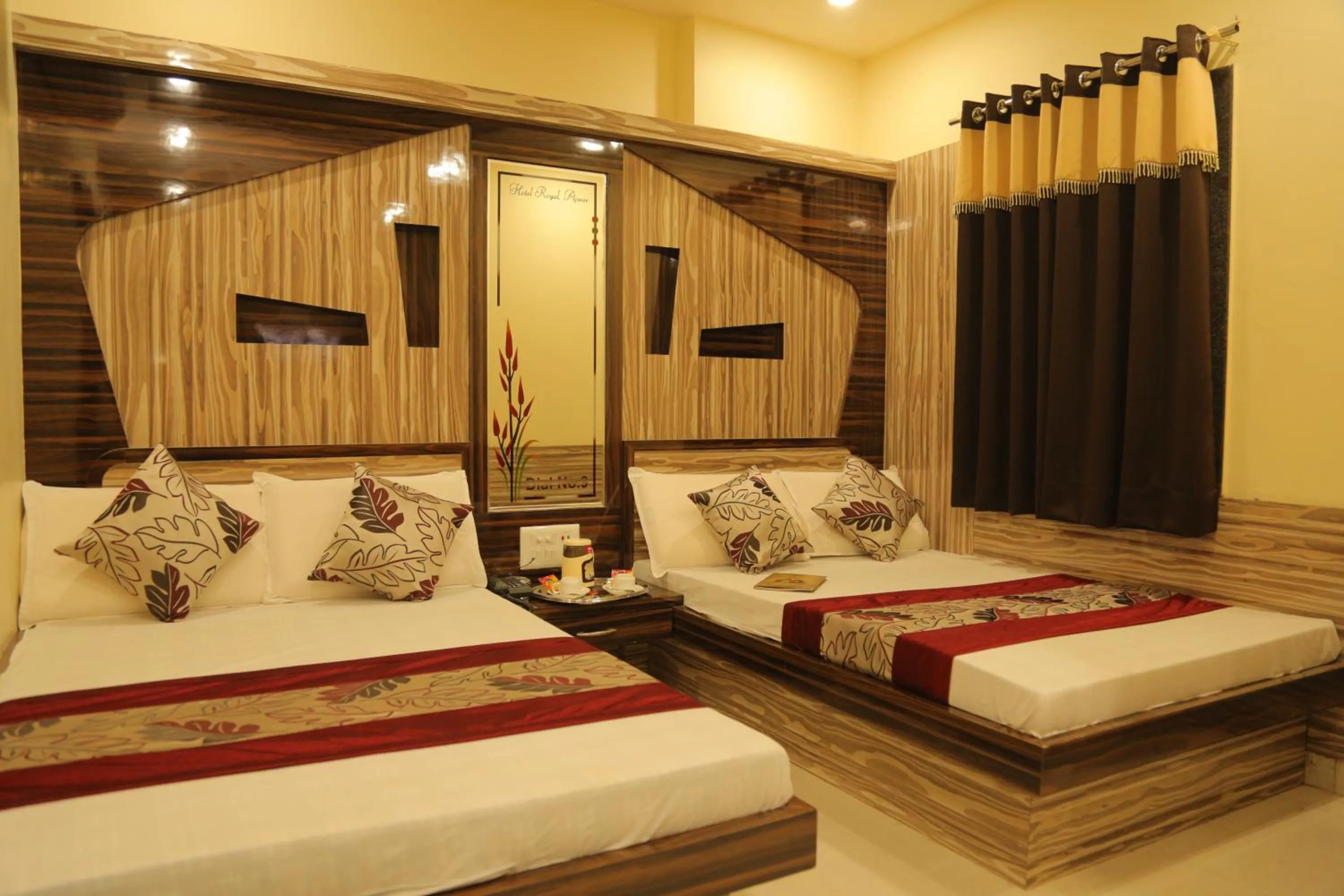 Bed in Hotel Royal Ajmer