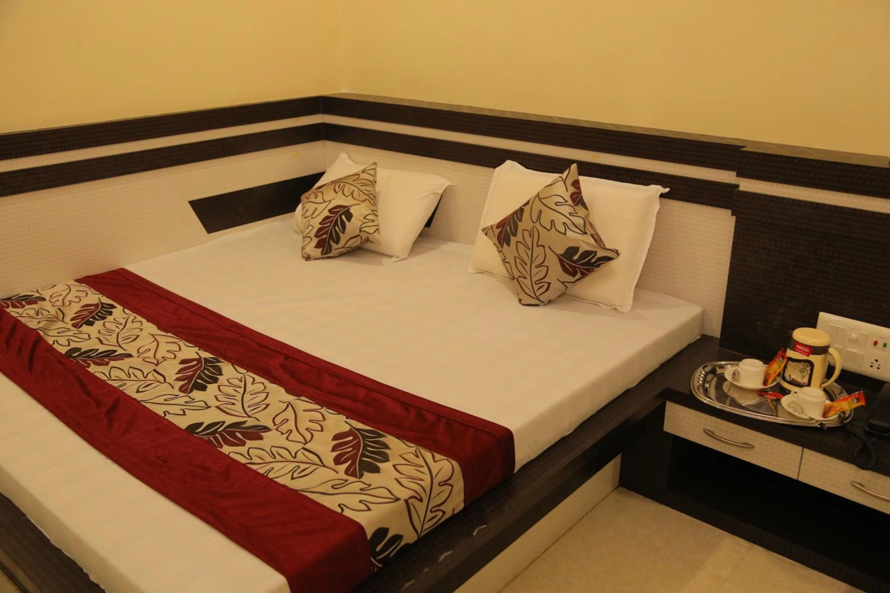 Bedroom, Bed in Hotel Royal Ajmer