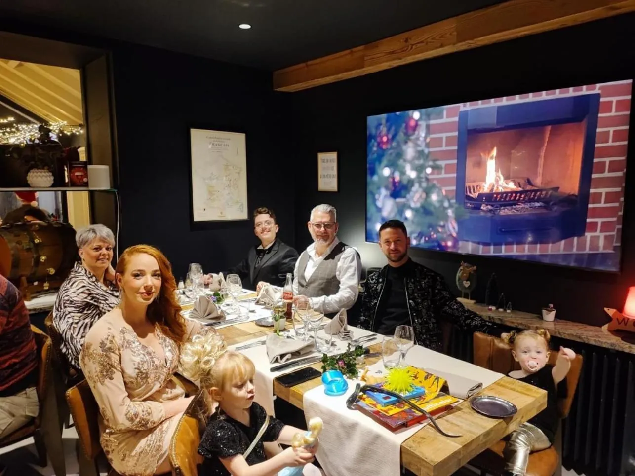 LOGIS HÔTEL, CHALETS et RESTAURANT LES CHATELMINÉS