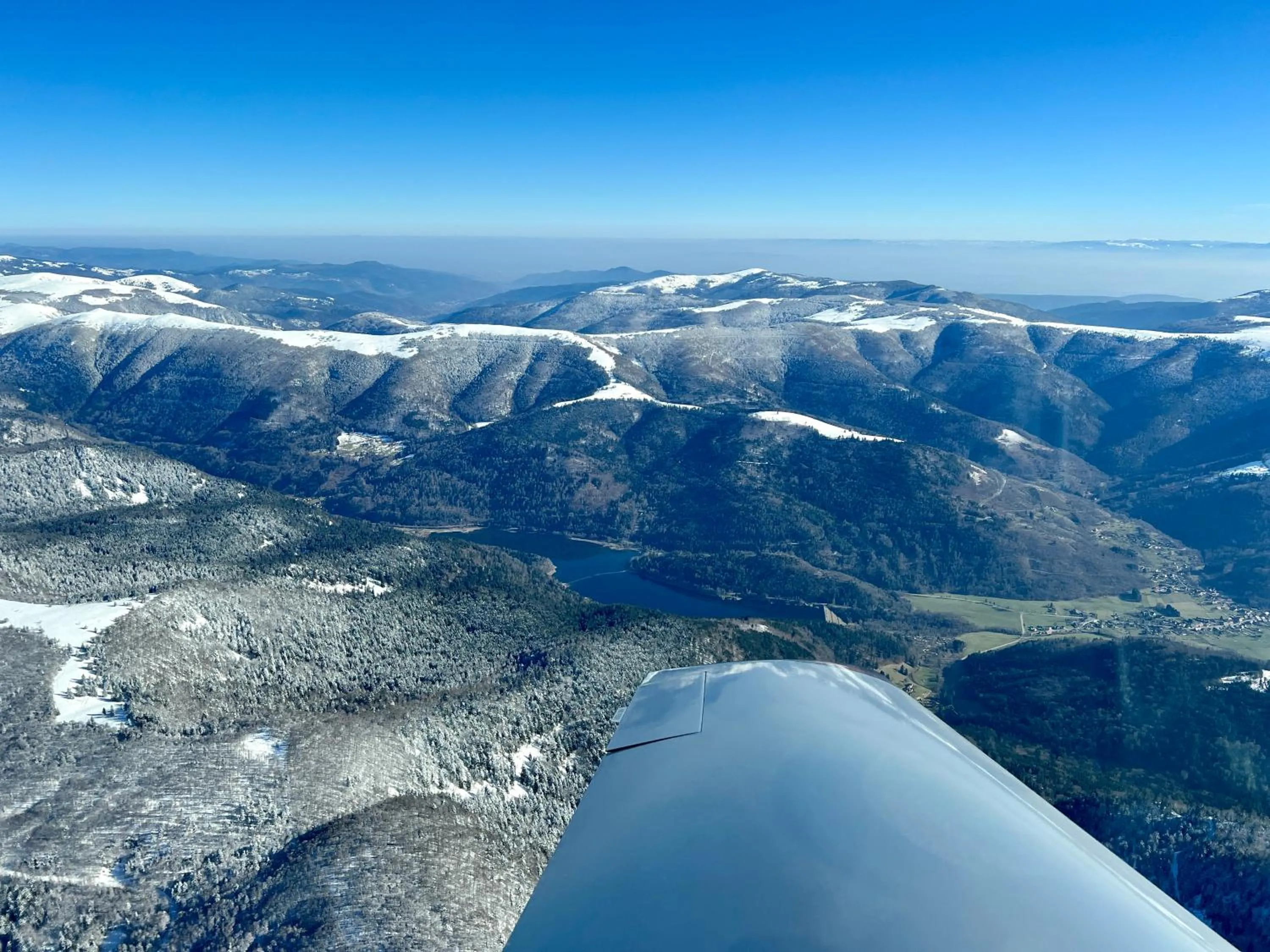 LOGIS HÔTEL, CHALETS et RESTAURANT LES CHATELMINÉS