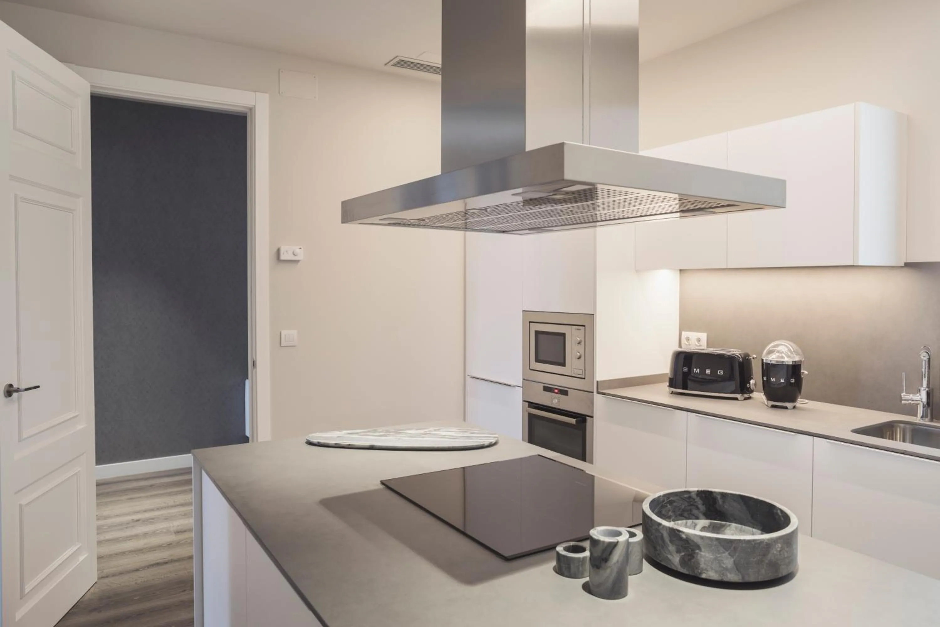 Coffee/tea facilities in Casagrand Luxury Apartments Barcelona