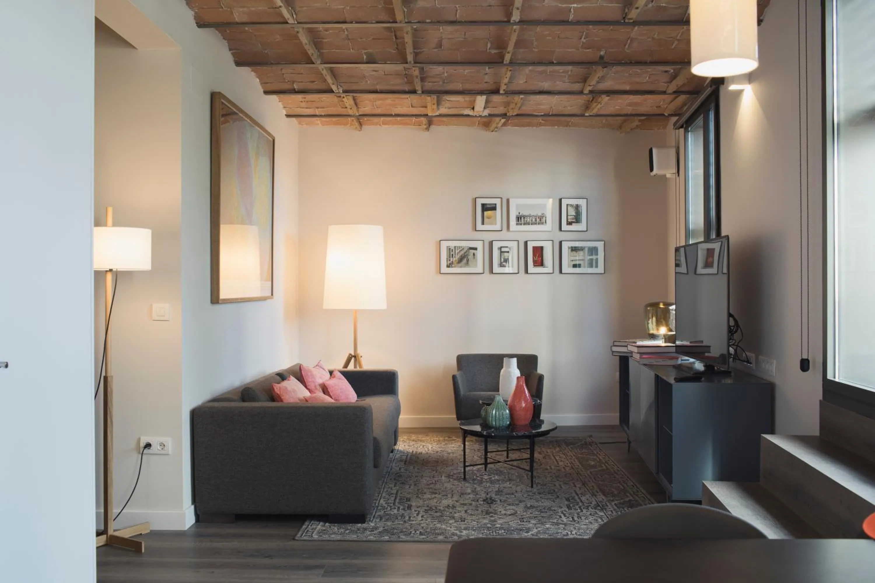 TV and multimedia in Casagrand Luxury Apartments Barcelona