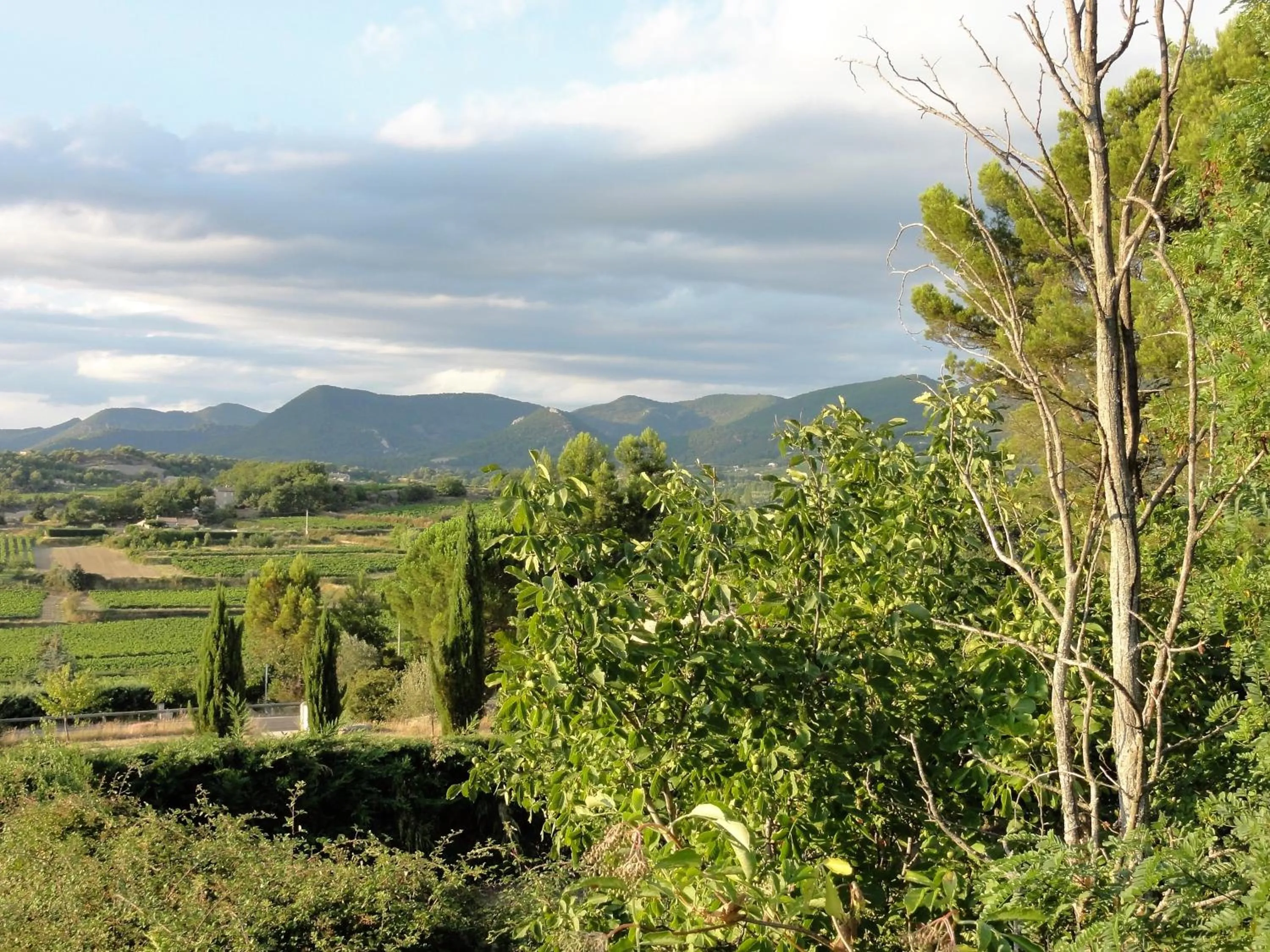Mountain view in le mas de colongene