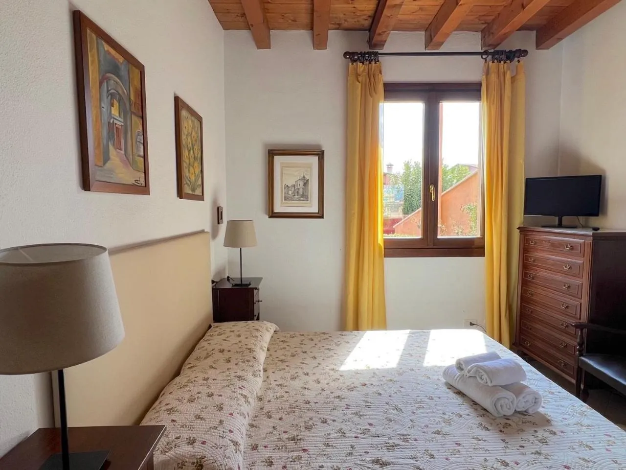 Bed in Garda Resort Village