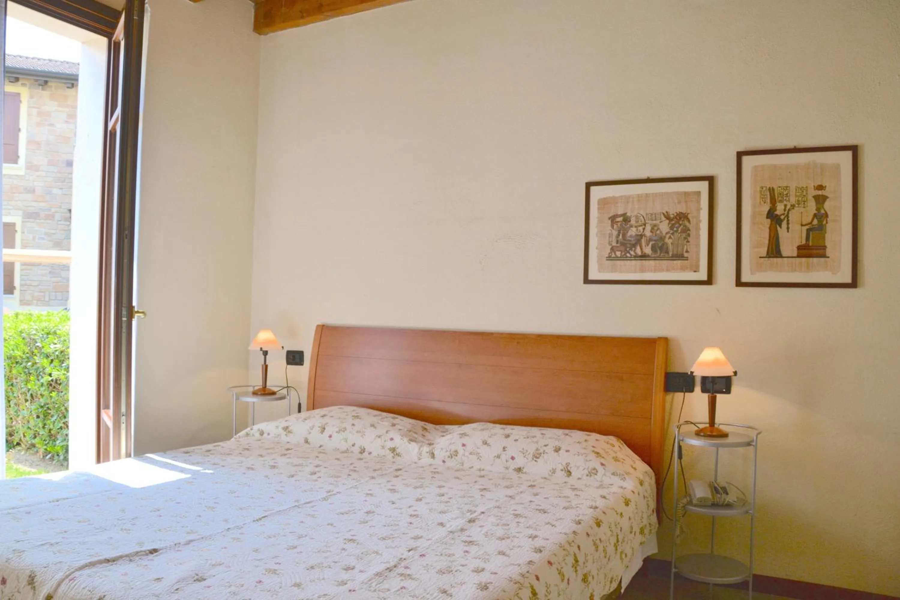 Photo of the whole room, Bed in Garda Resort Village