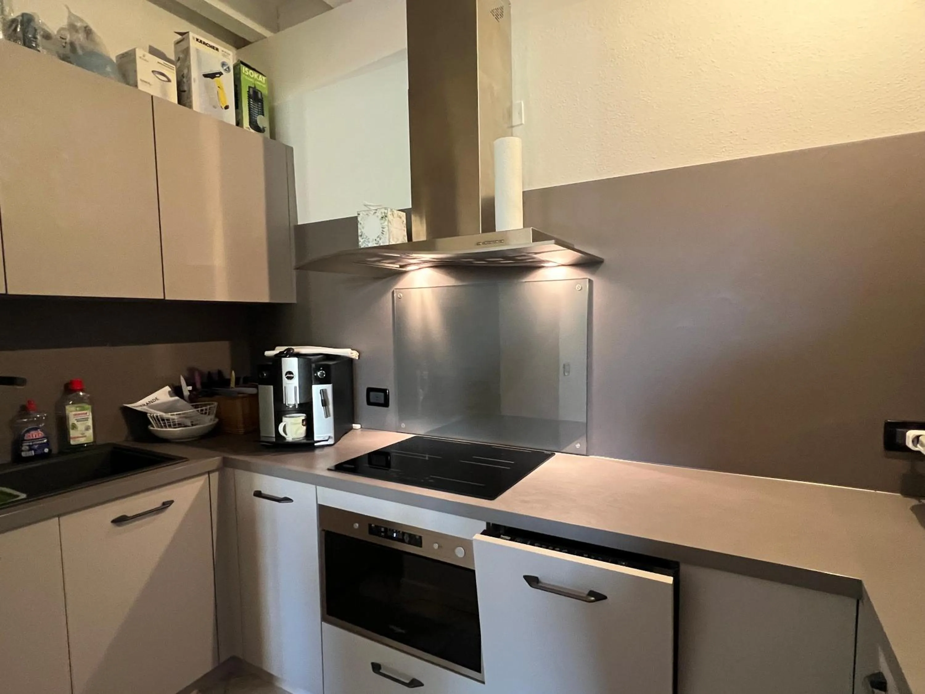 dishwasher in Garda Resort Village