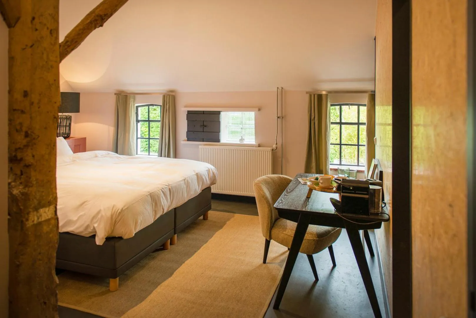 Bedroom, Bed in De Heeren van Tuil