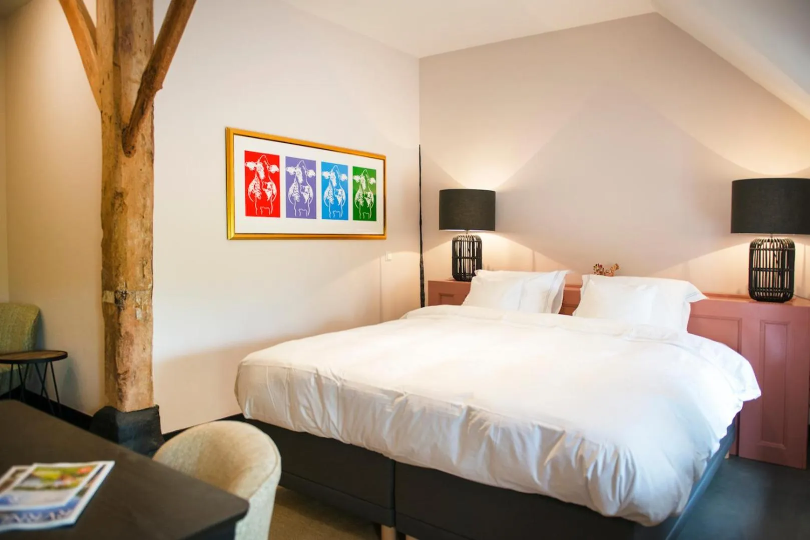 Bedroom, Bed in De Heeren van Tuil