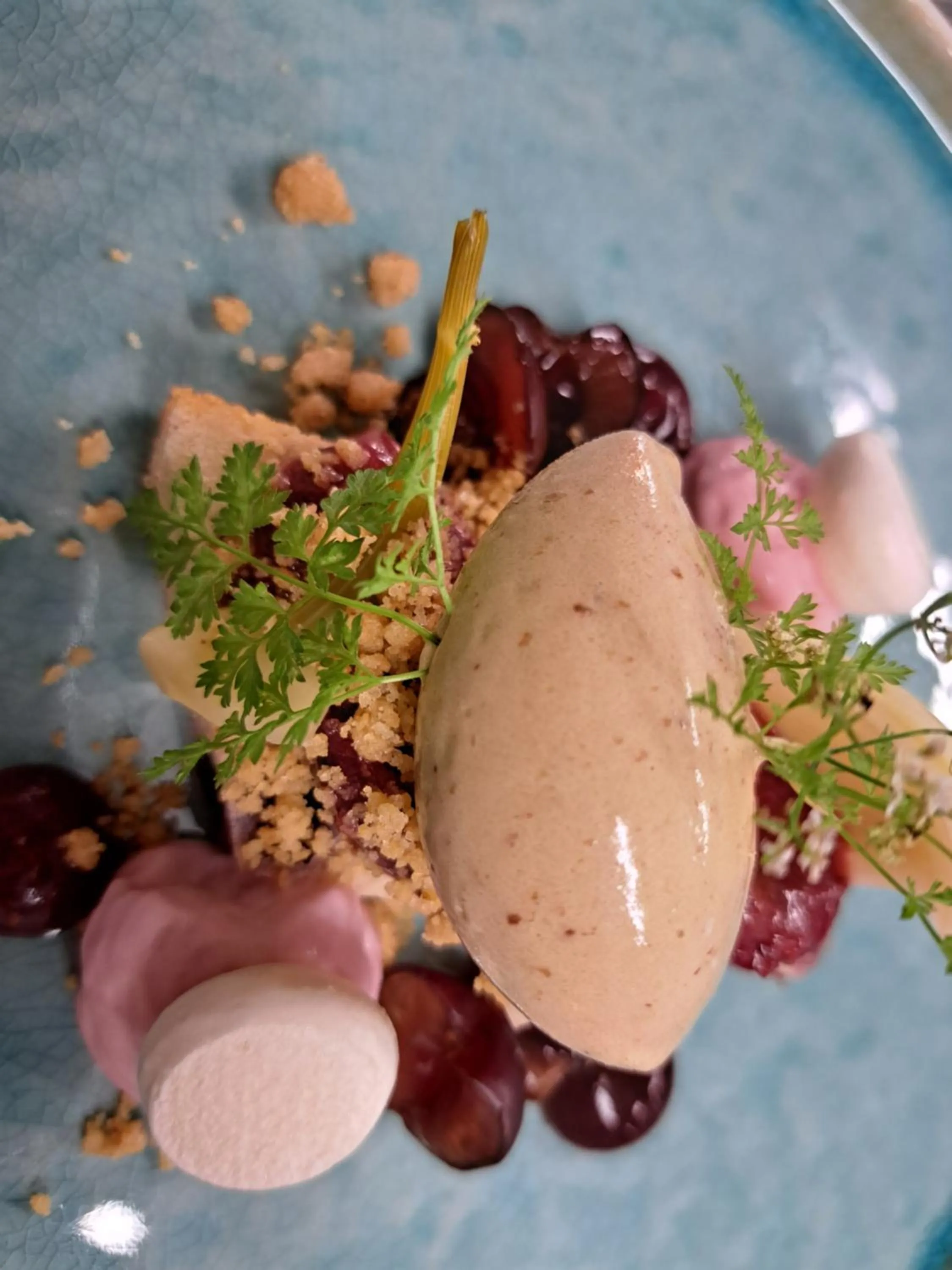 Restaurant/places to eat in La Ferme du Hélivy