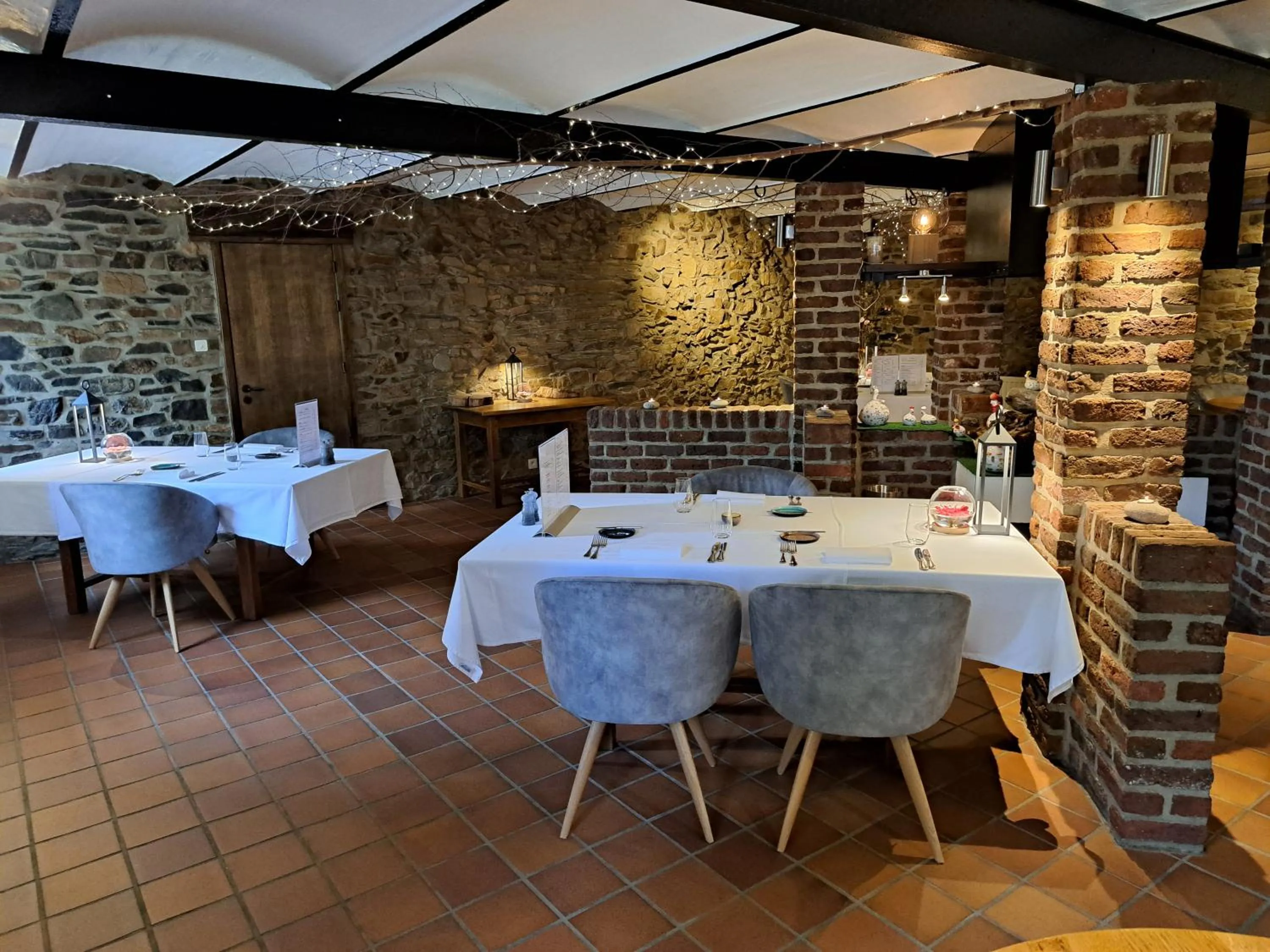 Restaurant/places to eat in La Ferme du Hélivy