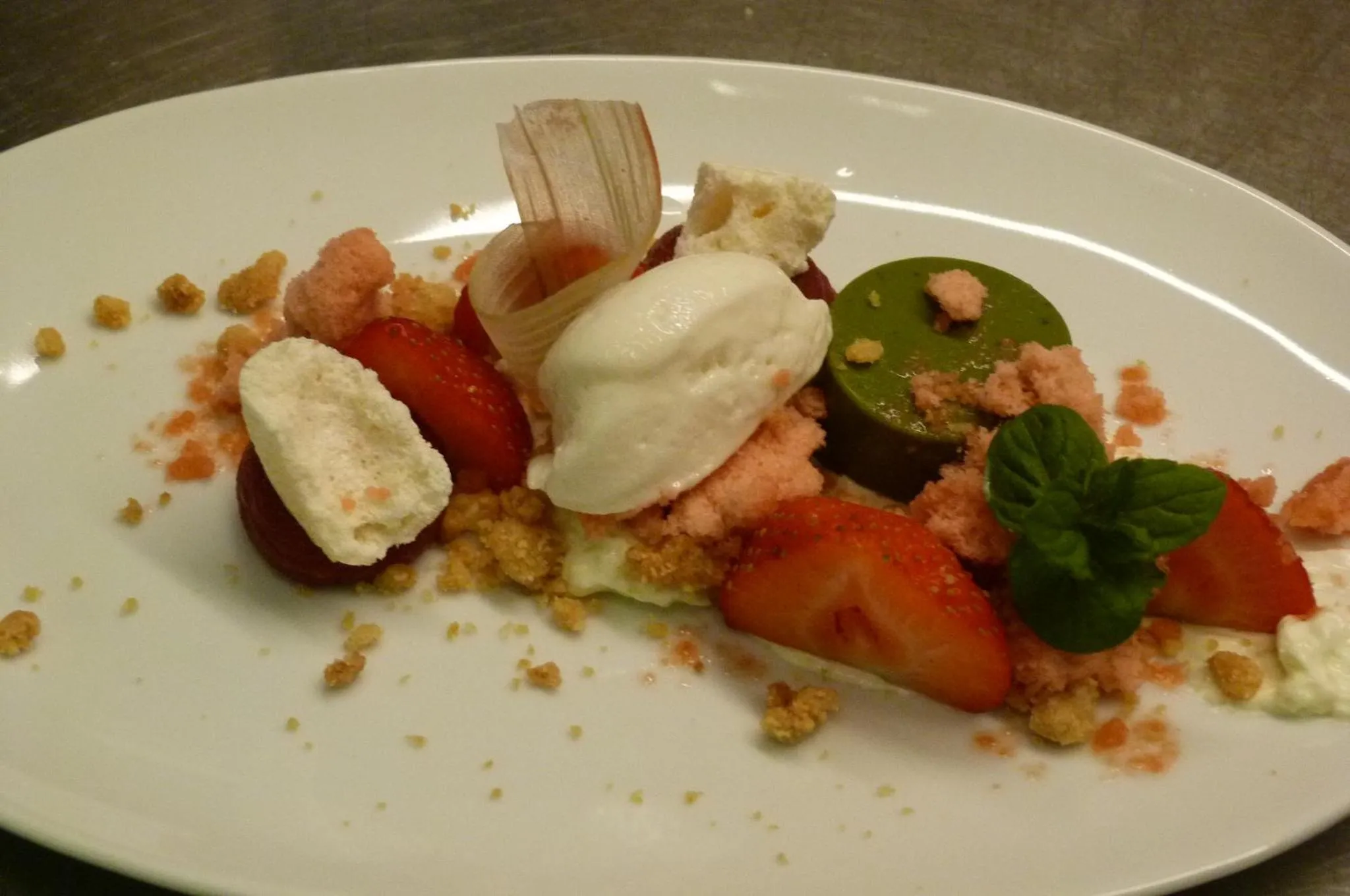 Restaurant/places to eat in La Ferme du Hélivy