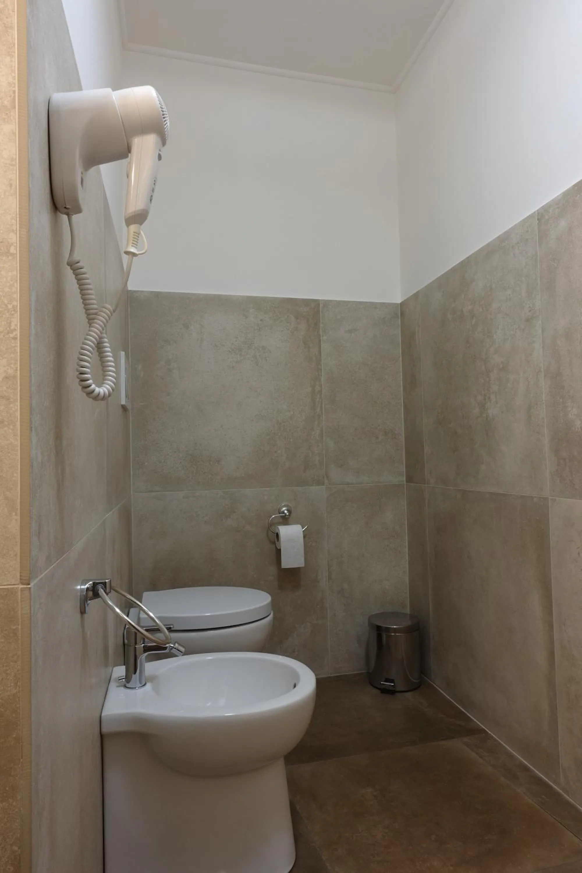 Bathroom in BB Opera Dei Pupi